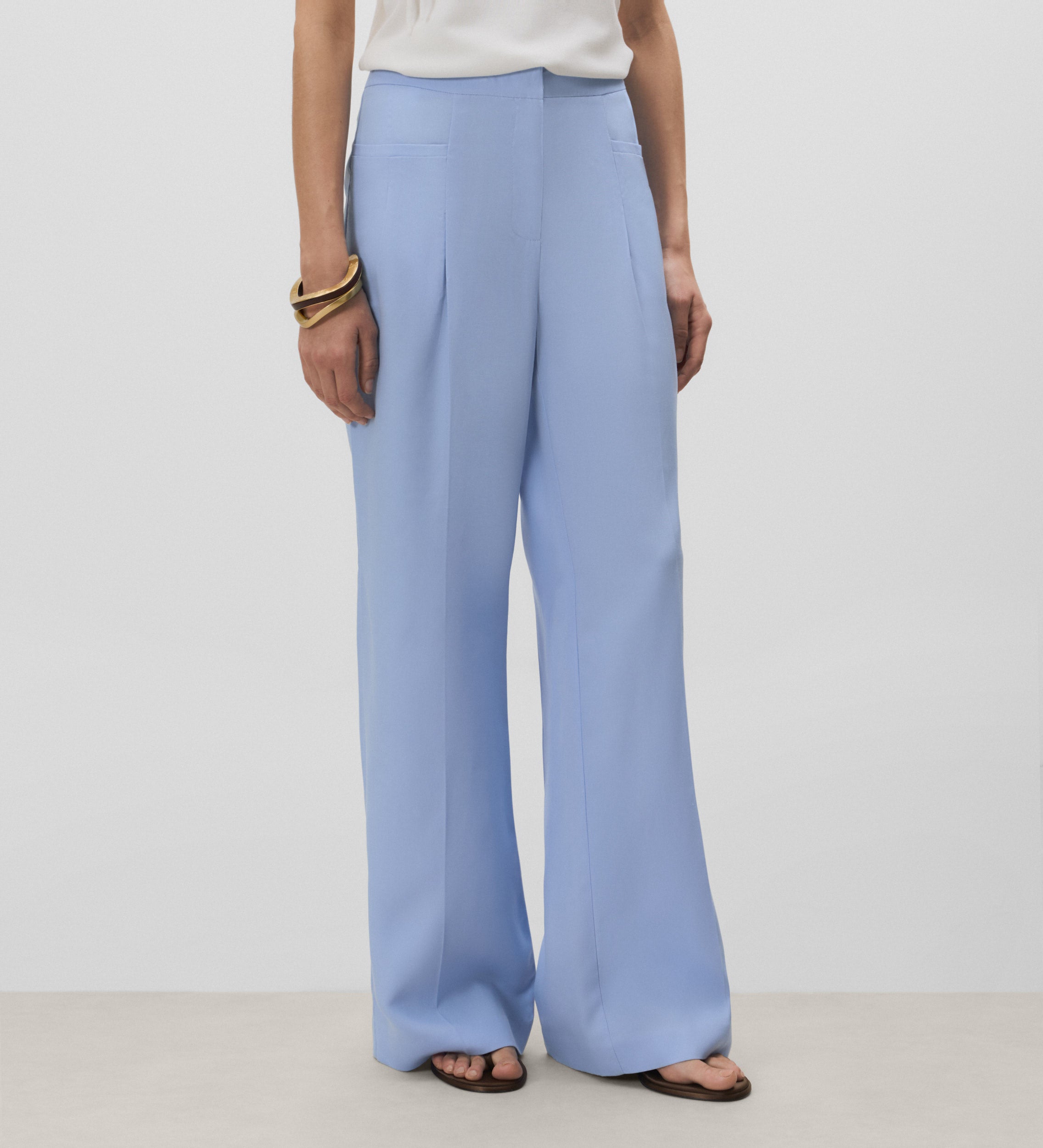 Pantalón ancho bolsillos