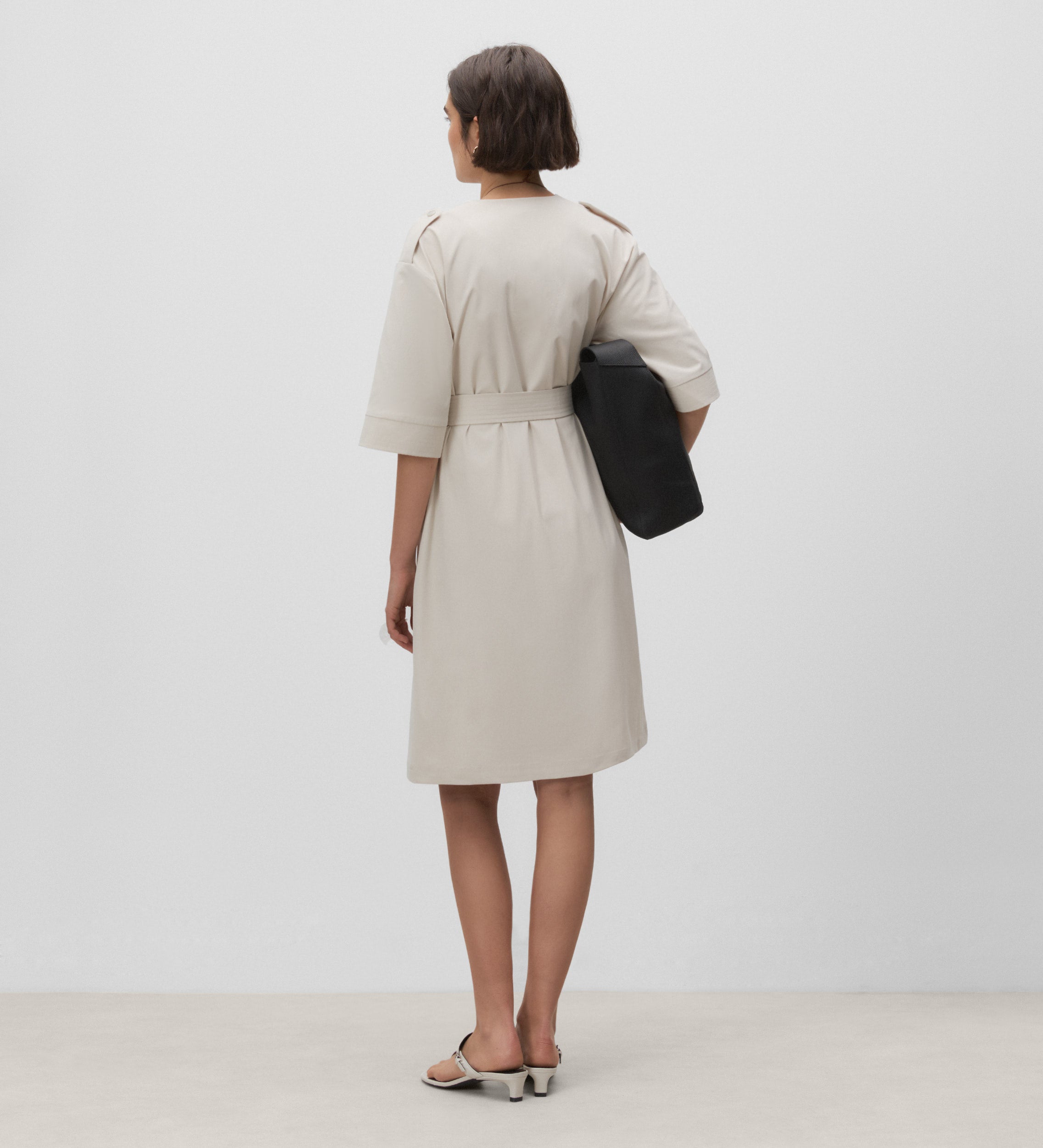 Robe technique courte