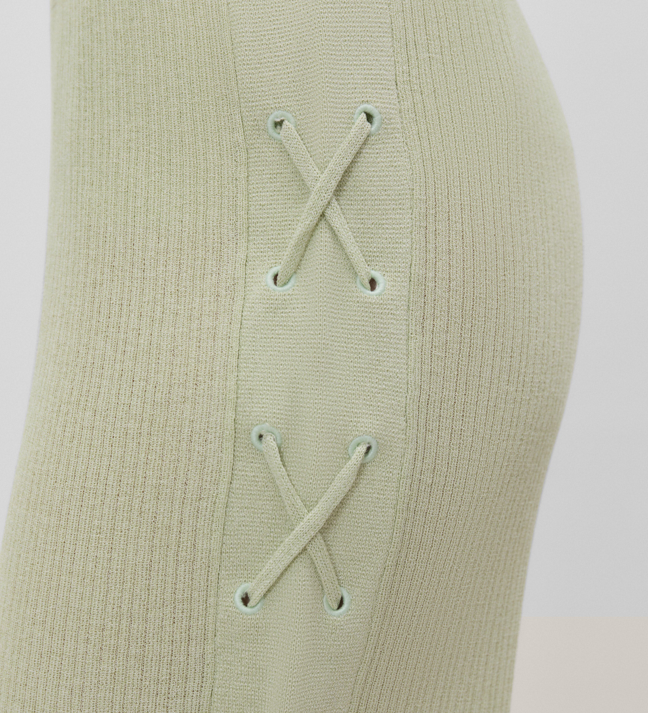 Pantalón tricot eyelets