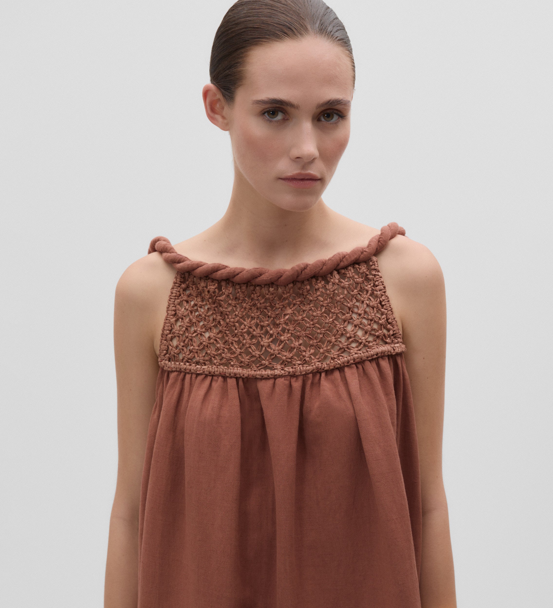 Robe dos nu