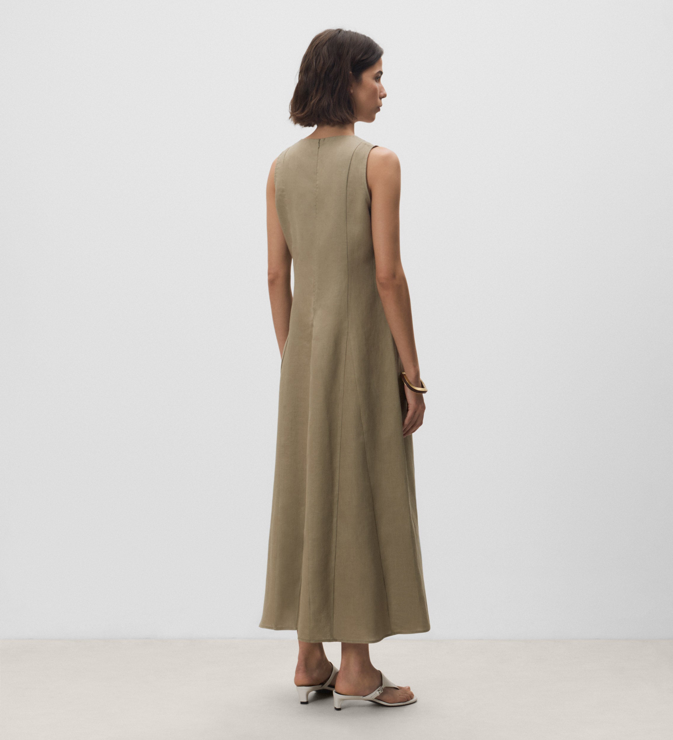 Vestido sisado godets