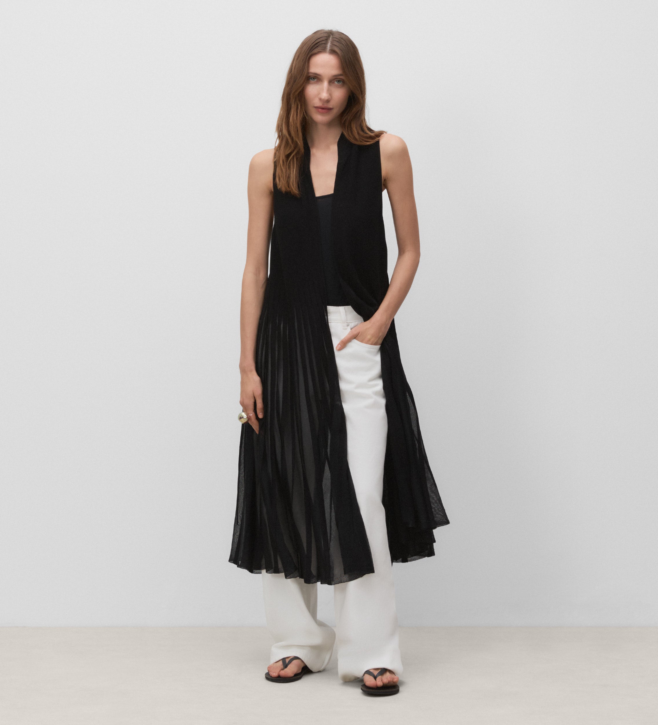 Gilet long en tricot plissé