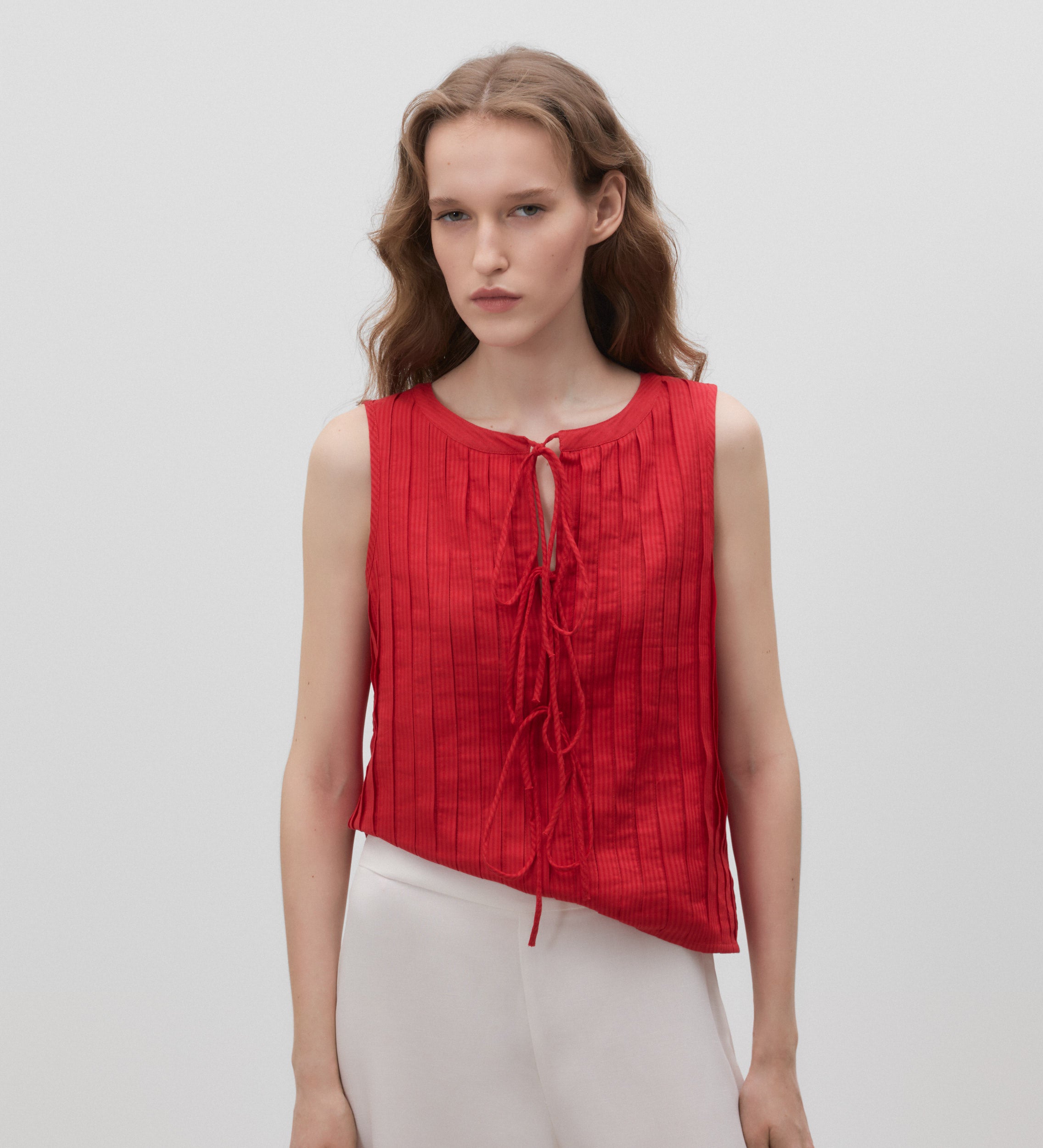 Top pleats bow