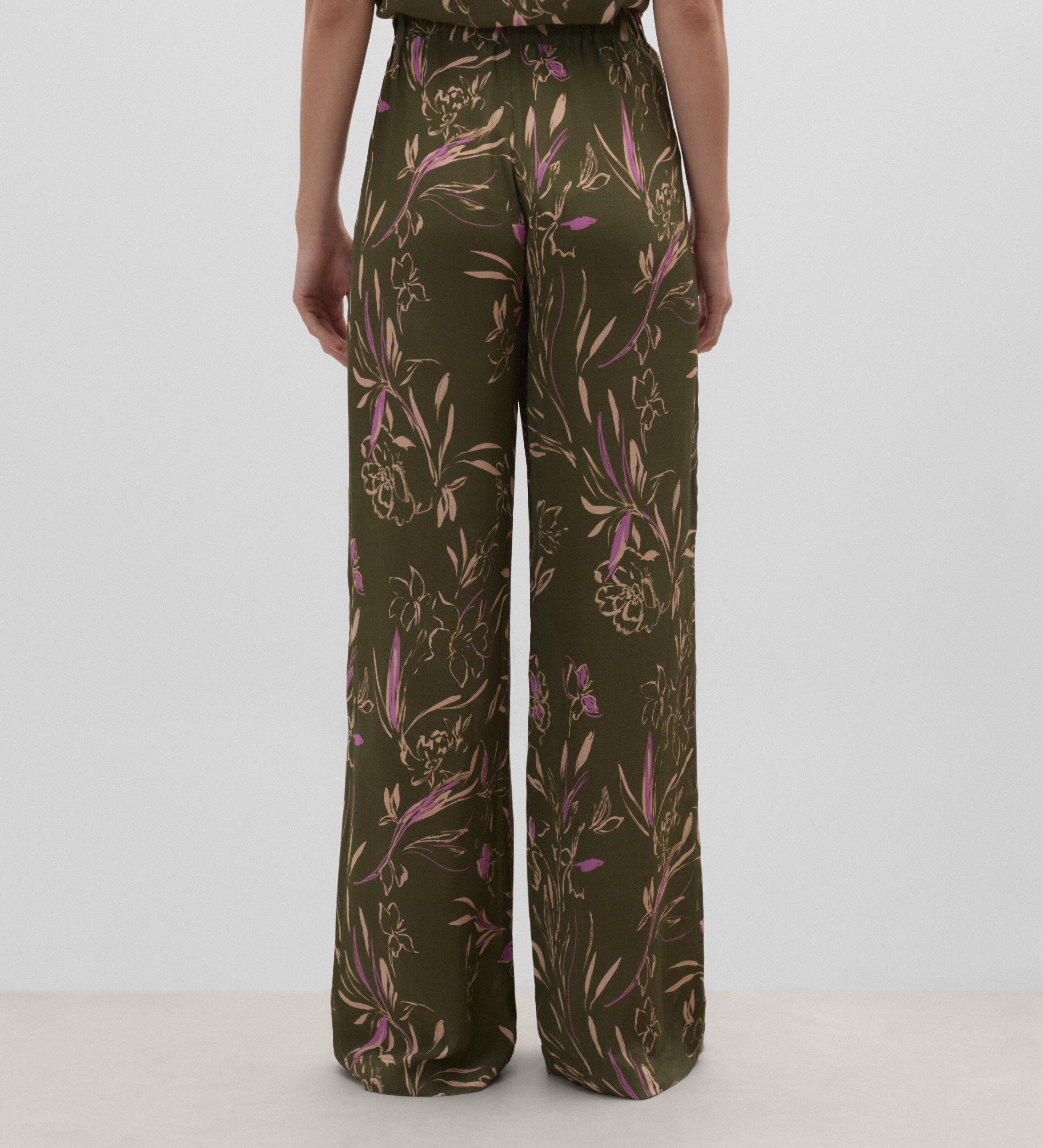 Flowy printed trousers
