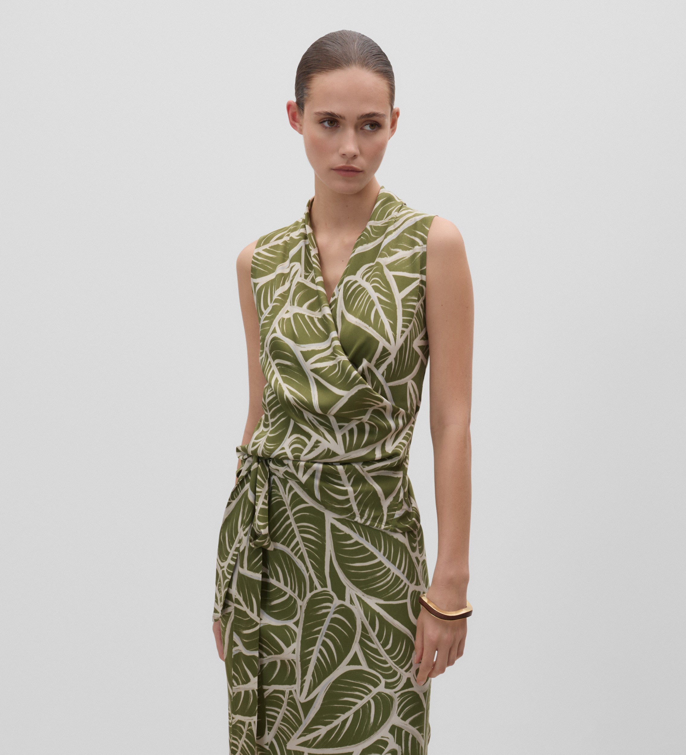 Printed sleeveless blouse