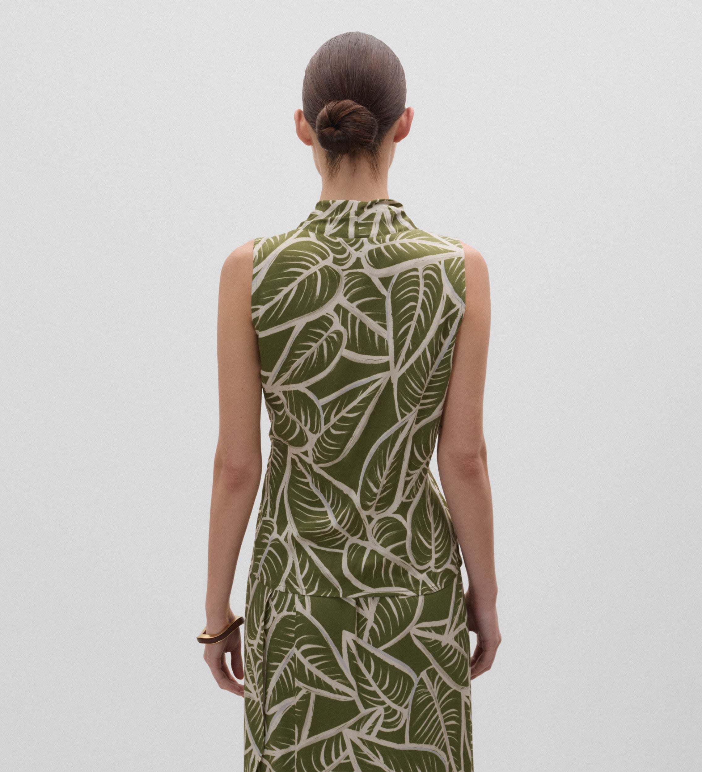 Printed sleeveless blouse
