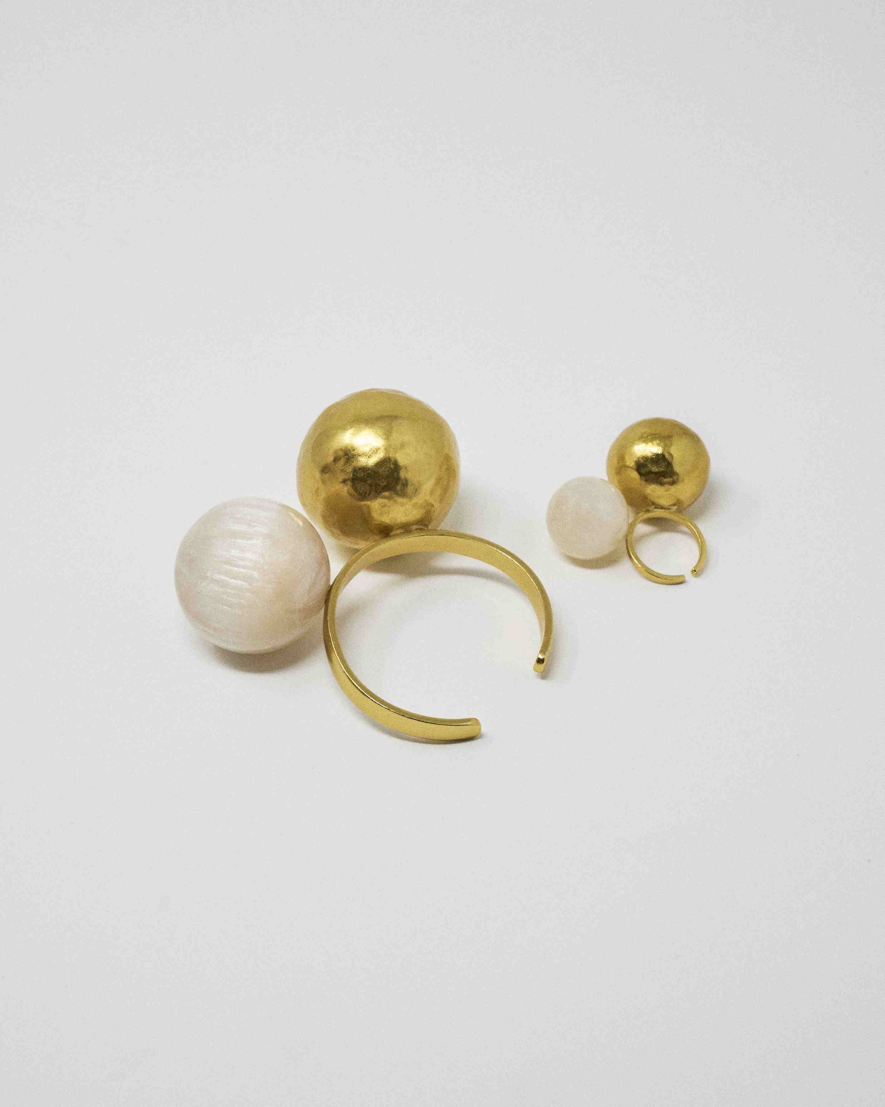 Gold beaded bracelet