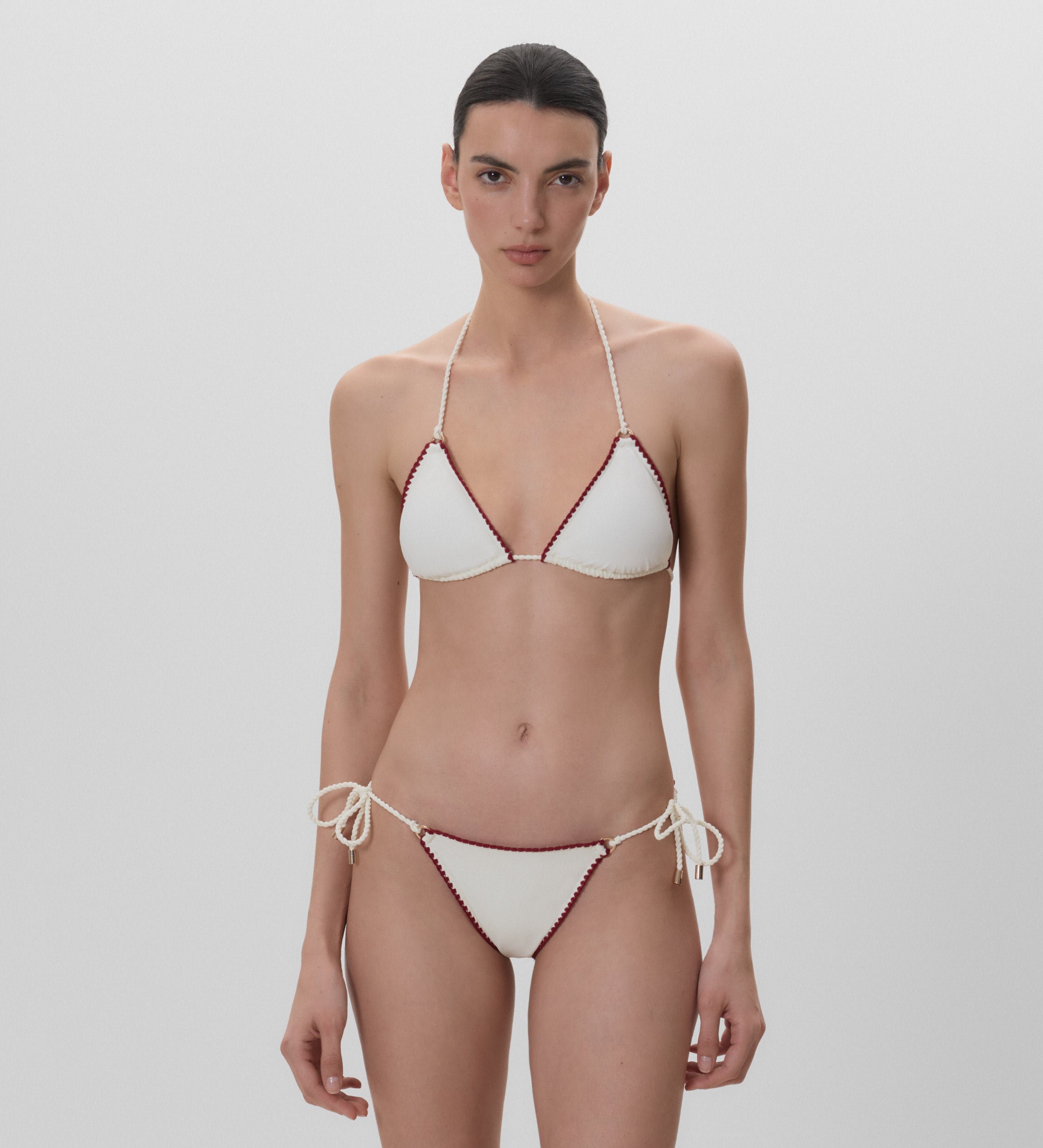 Adjustable bikini bottom with bow