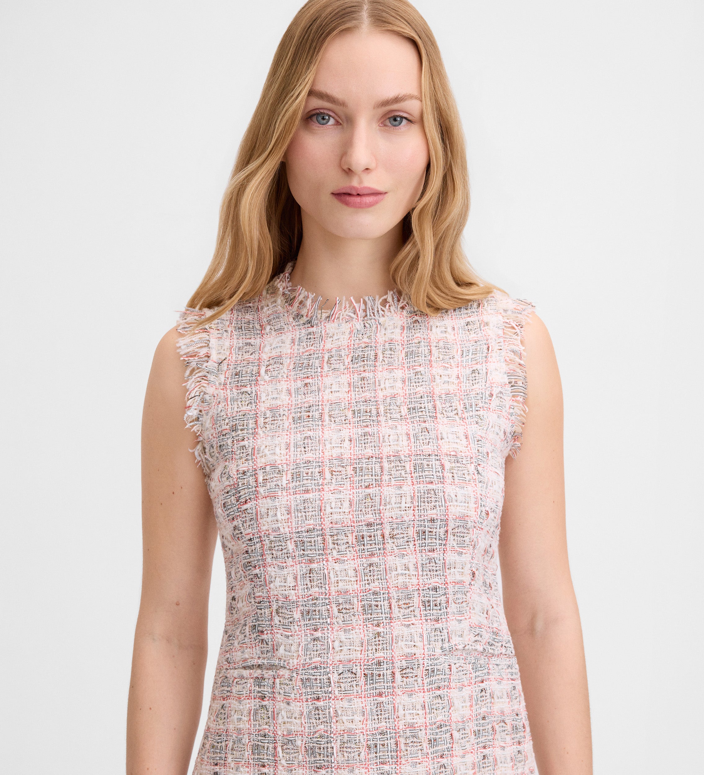 Robe courte en tweed