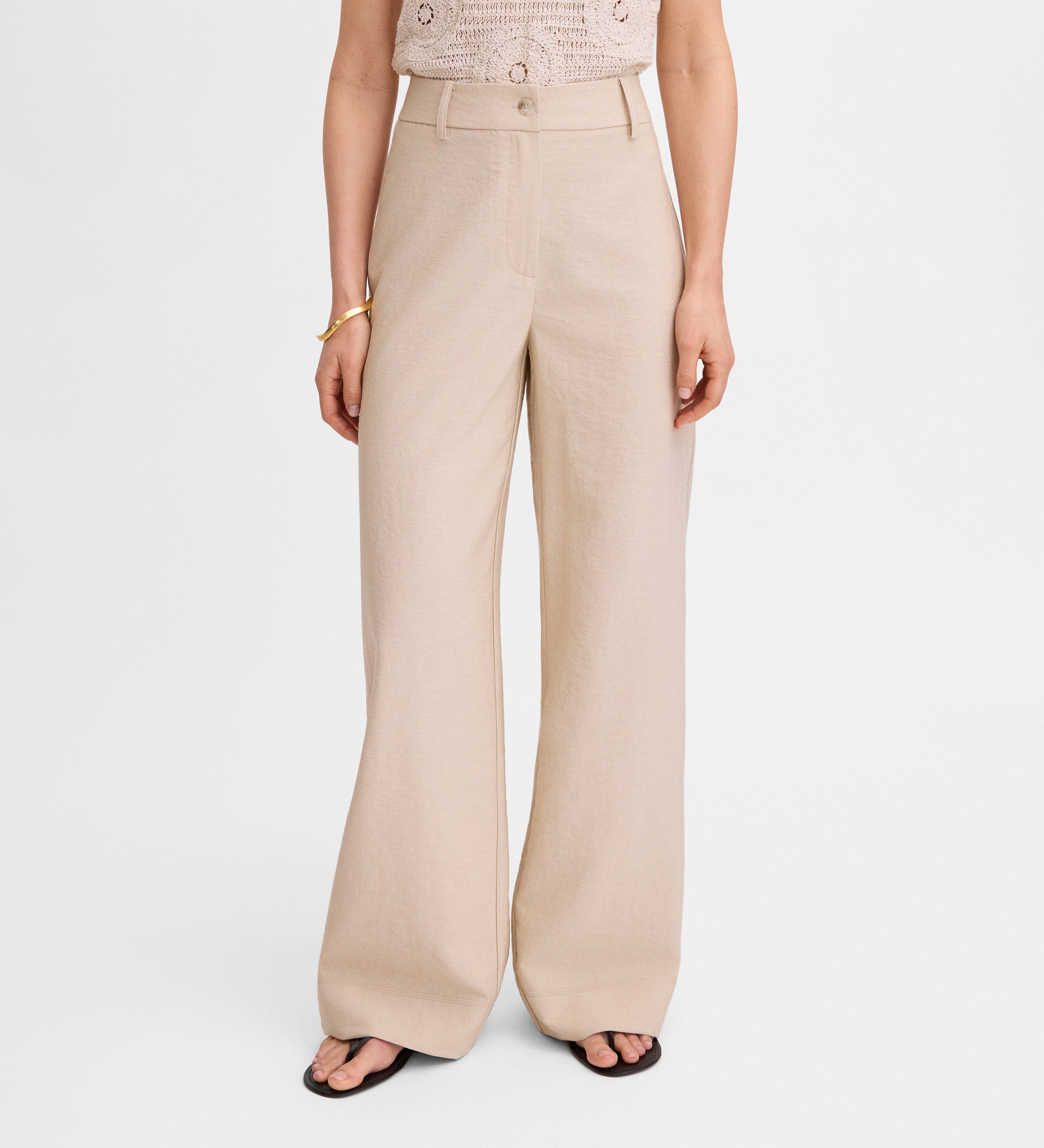 Wide leg pants