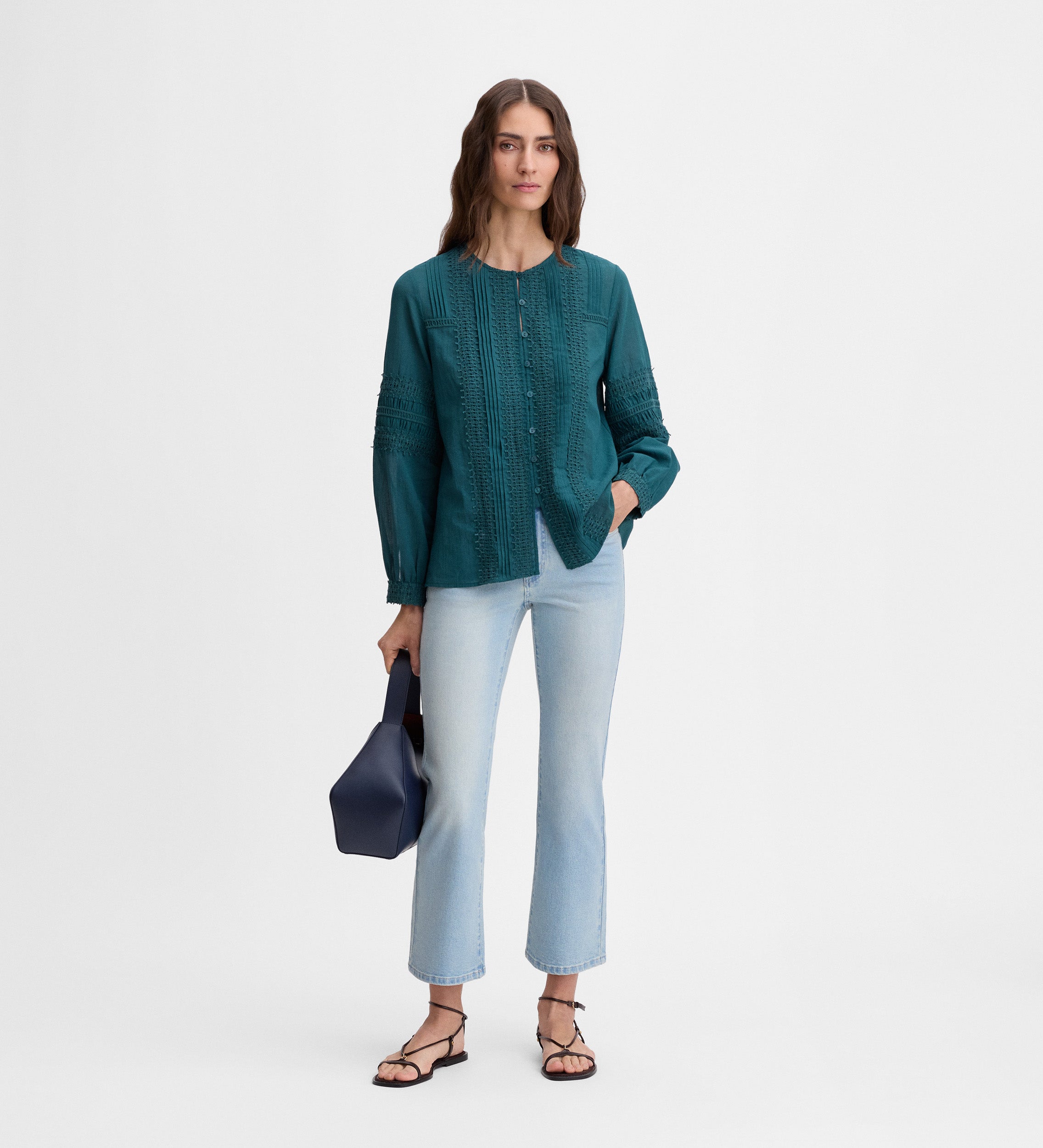 Blouse avec passementeries