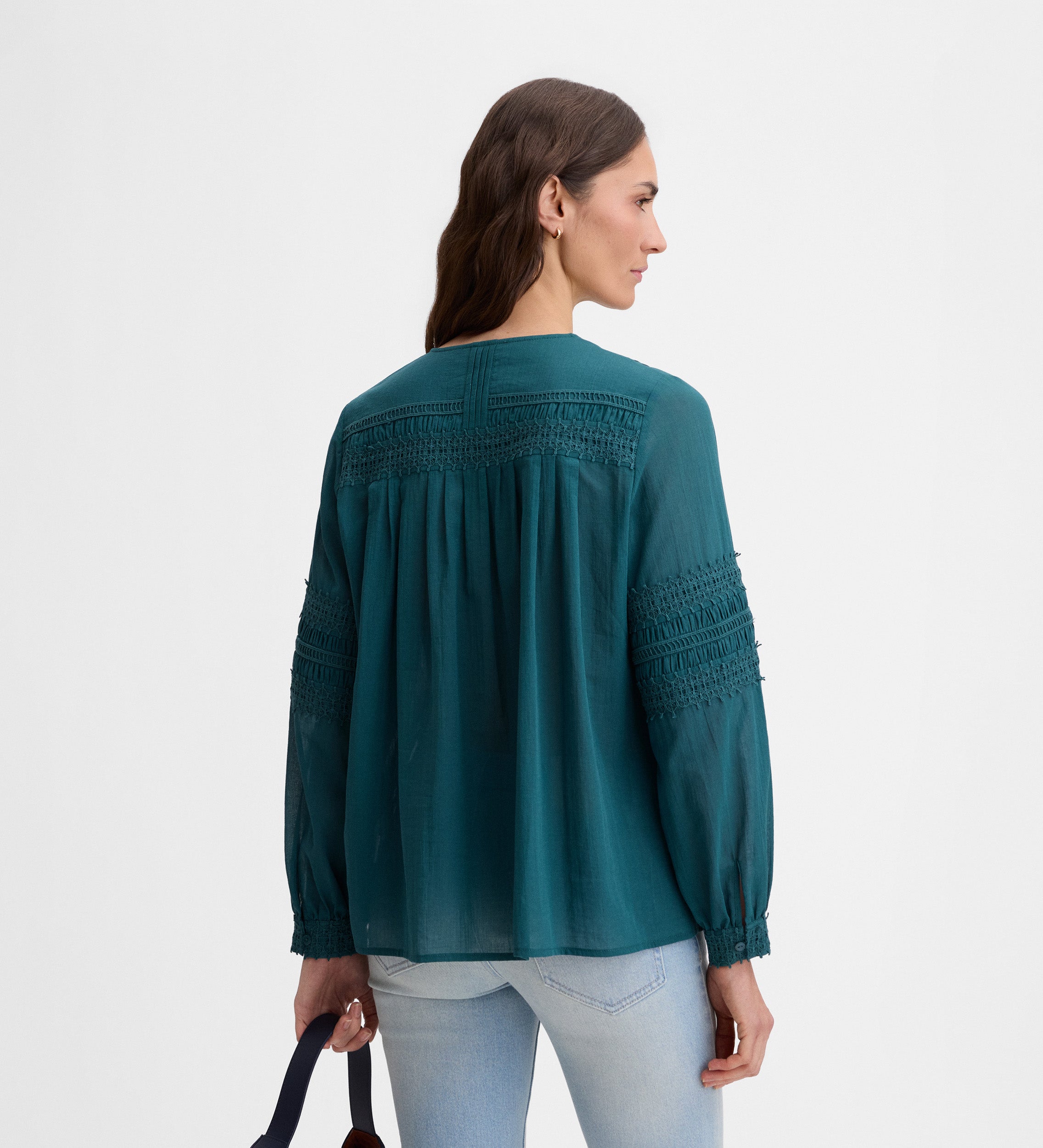 Blouse avec passementeries