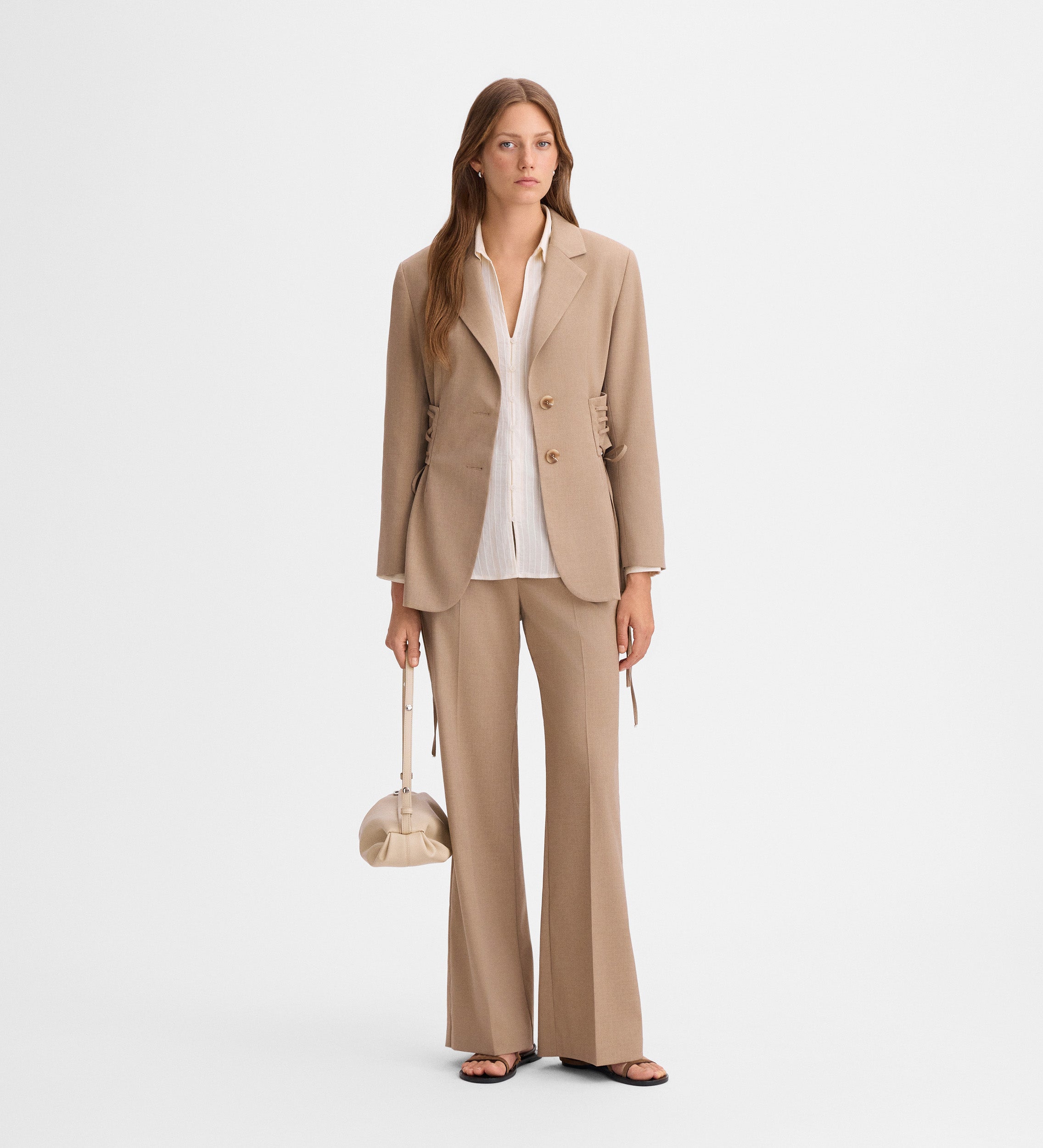 Wide-leg pleated pants