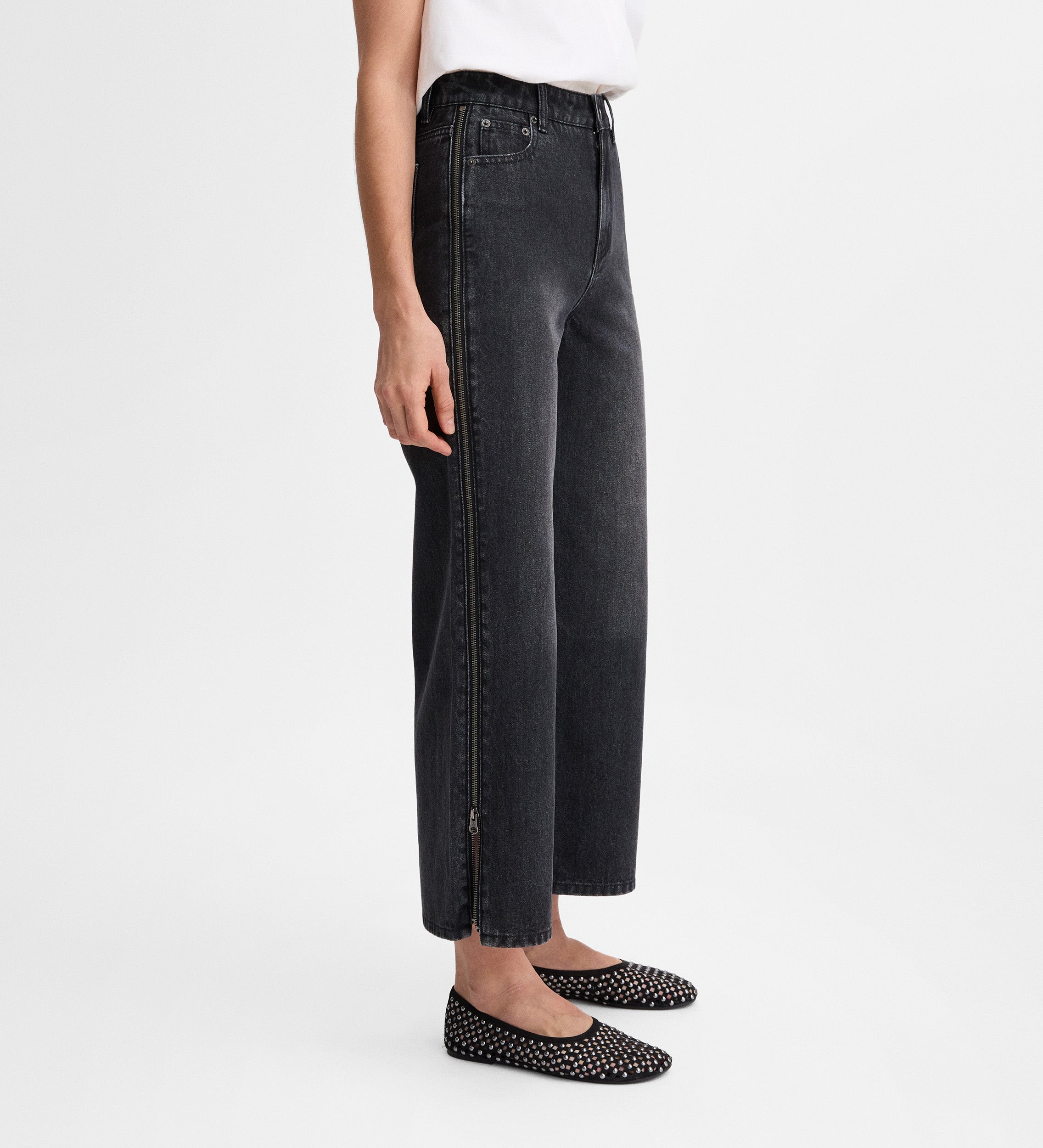Pantalón vaquero crop cremalleras