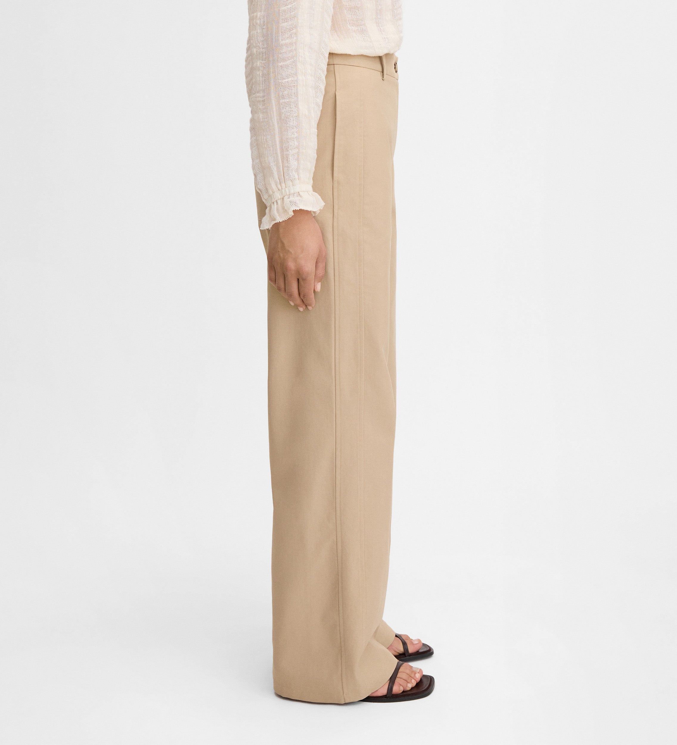 Wide long pants