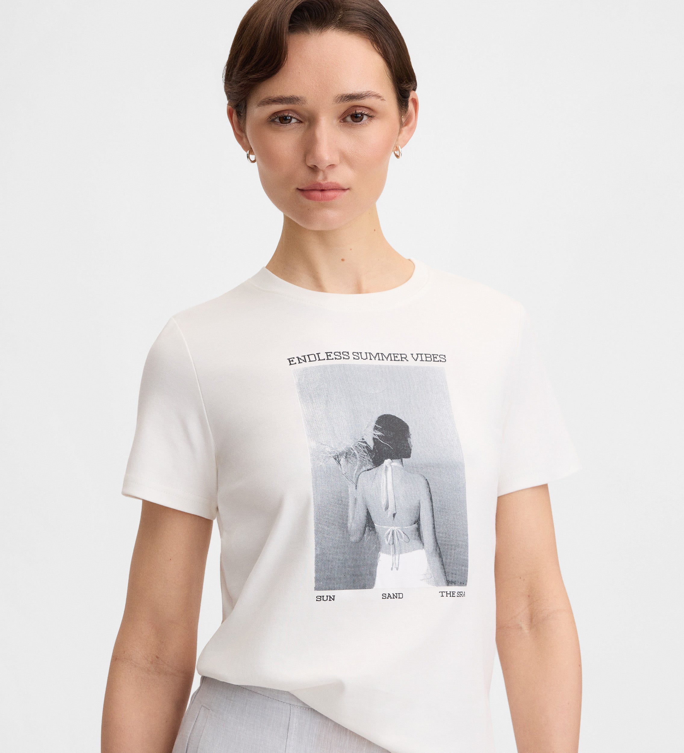 Camiseta con bordado
