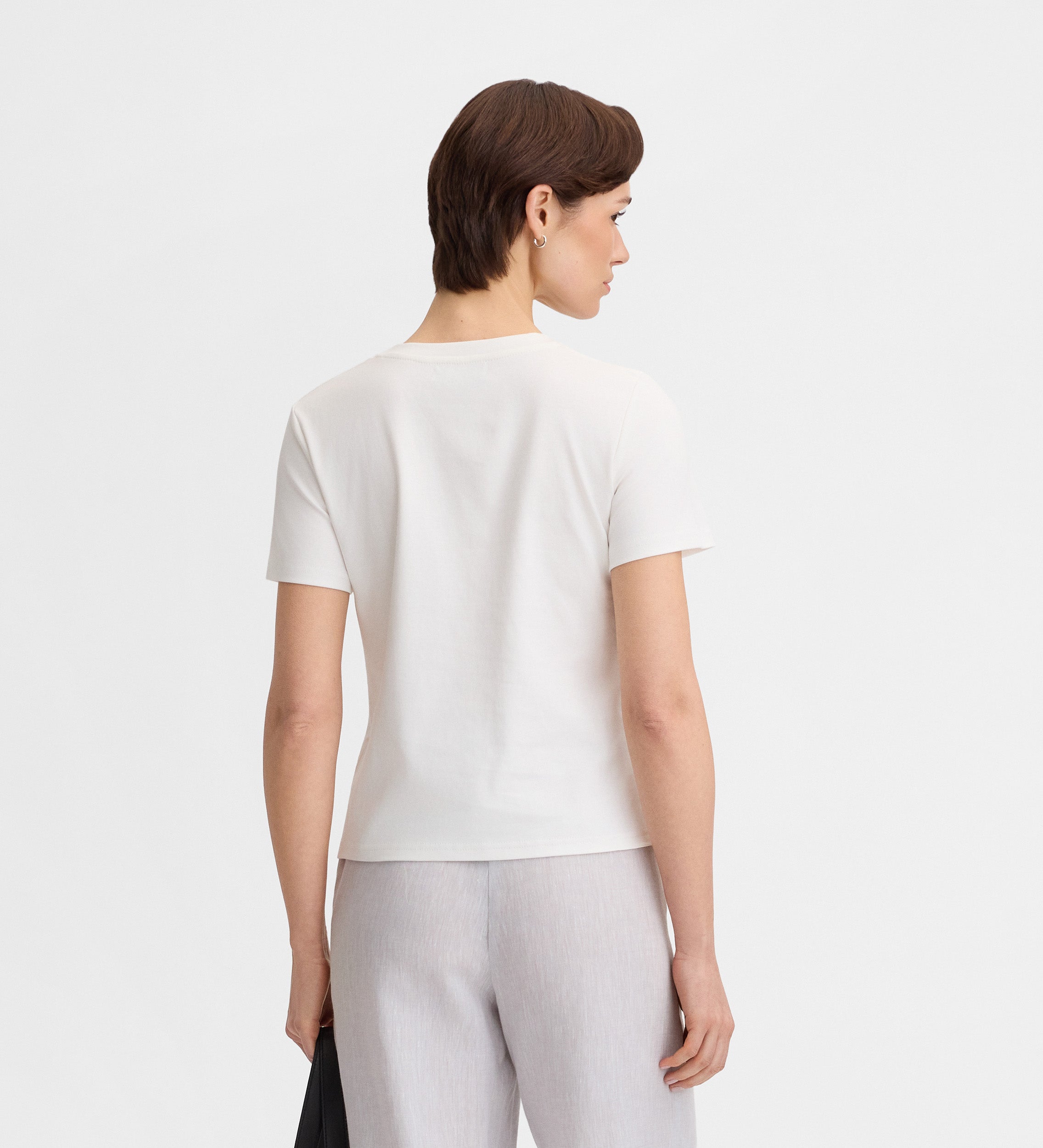 Camiseta con bordado
