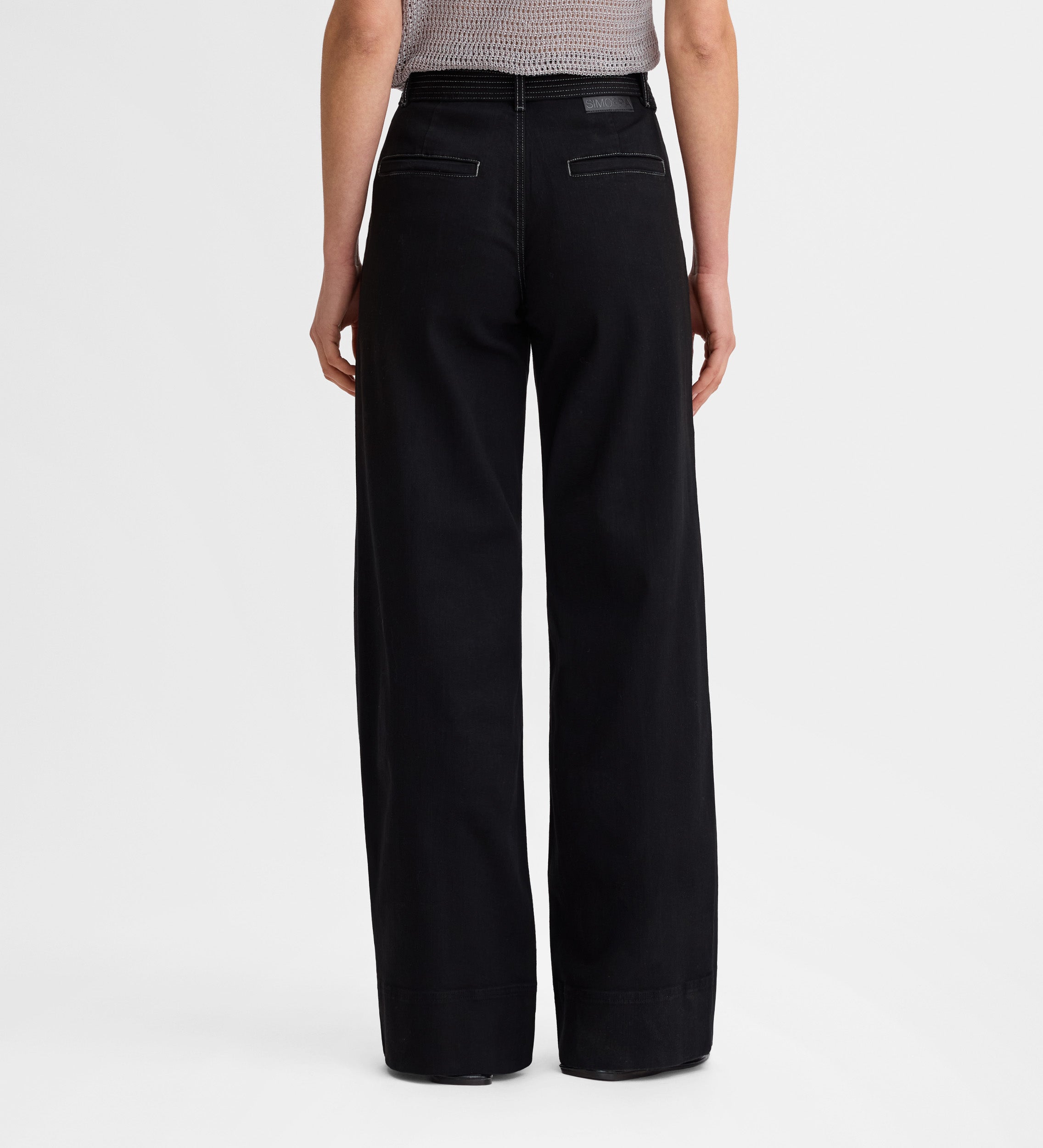 Denim pants stitching