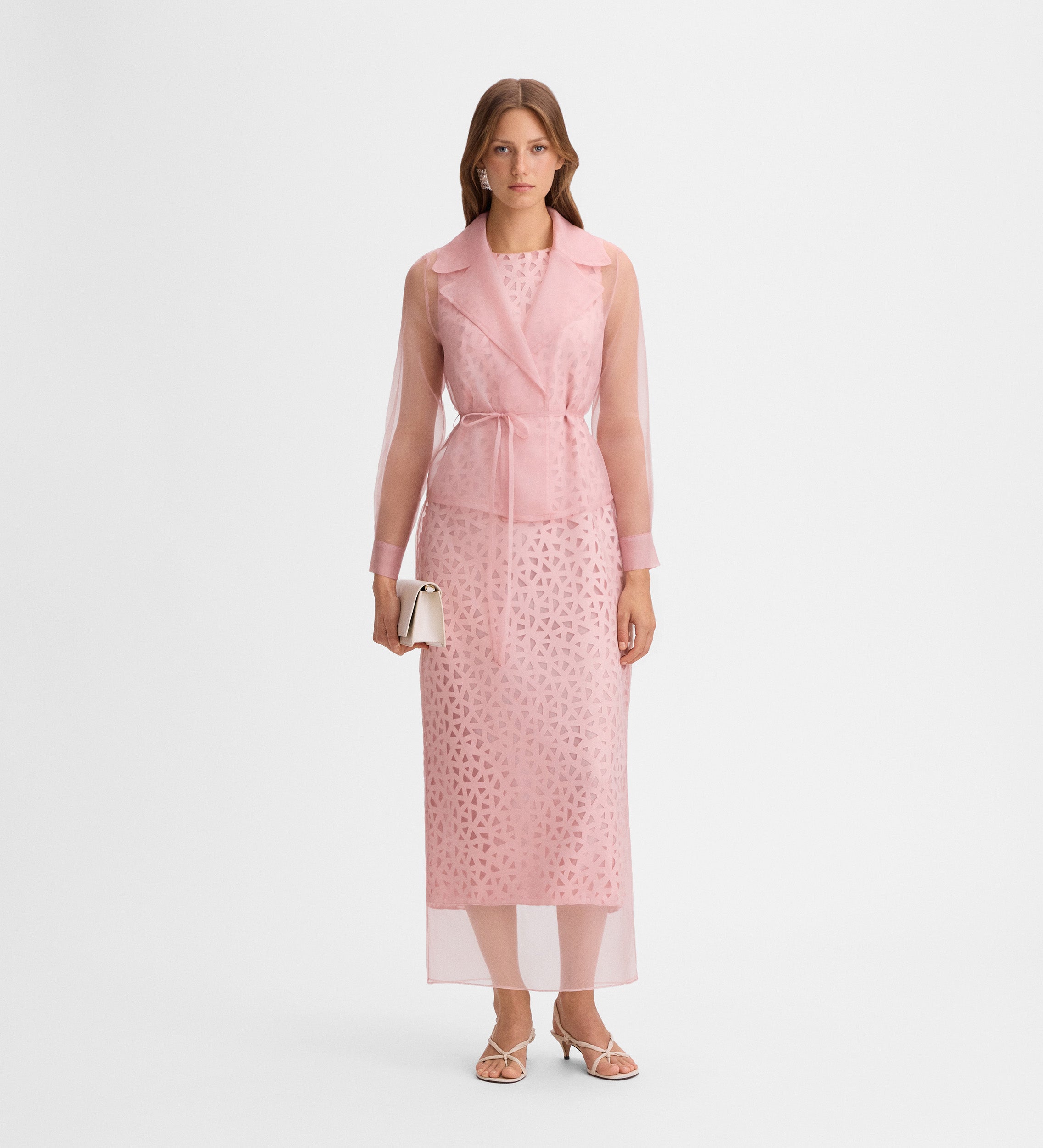 Vestido satén troquelado