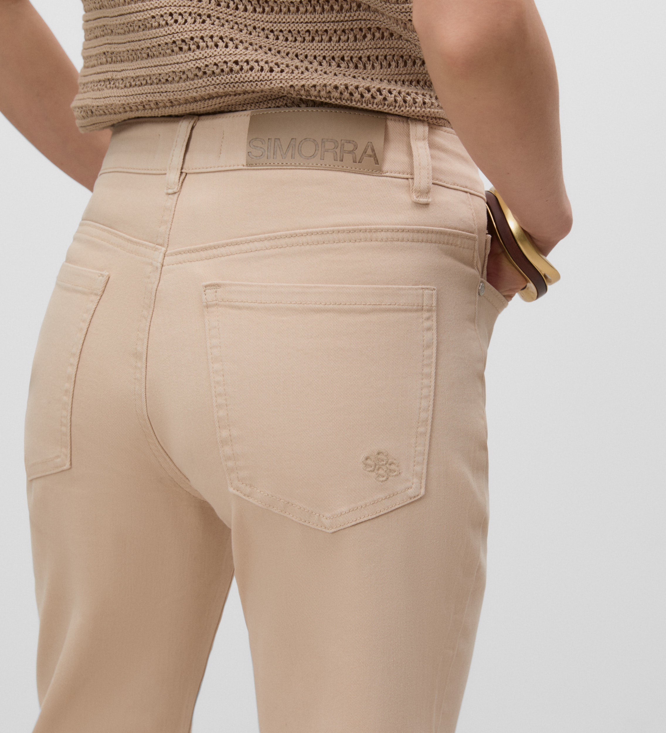 Straight pants