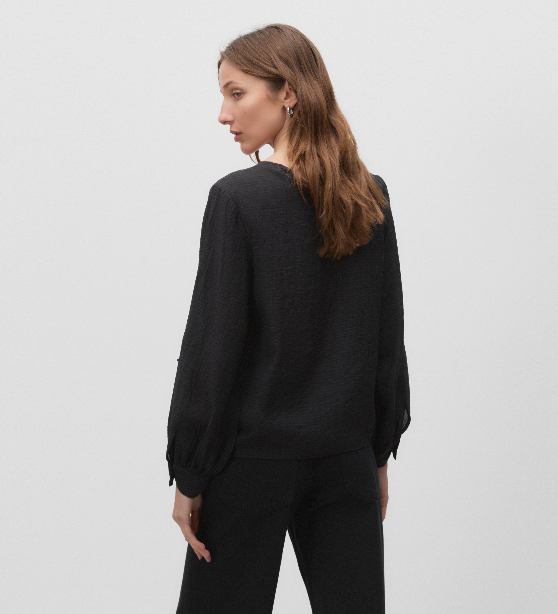 Blouse with bow sleeve