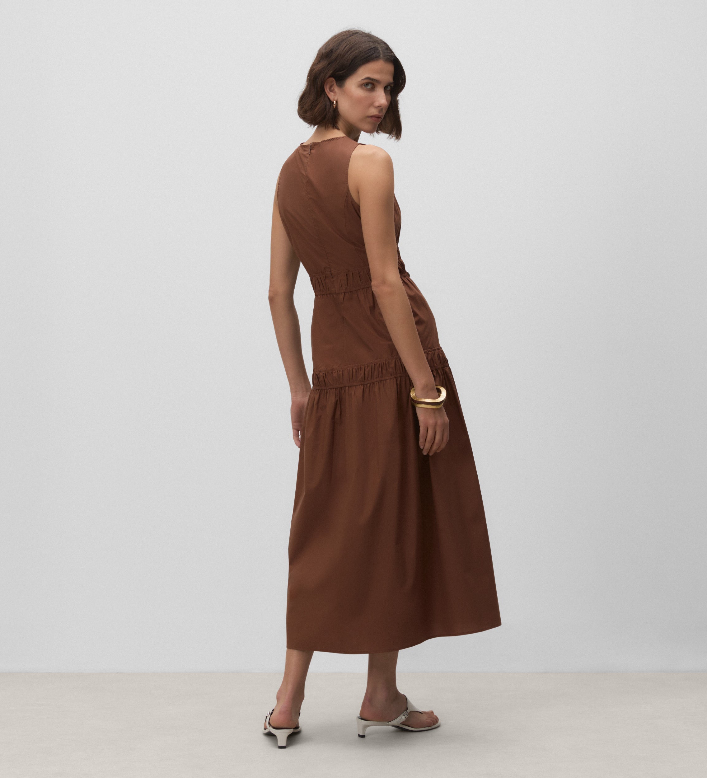 Vestido pisos frunces