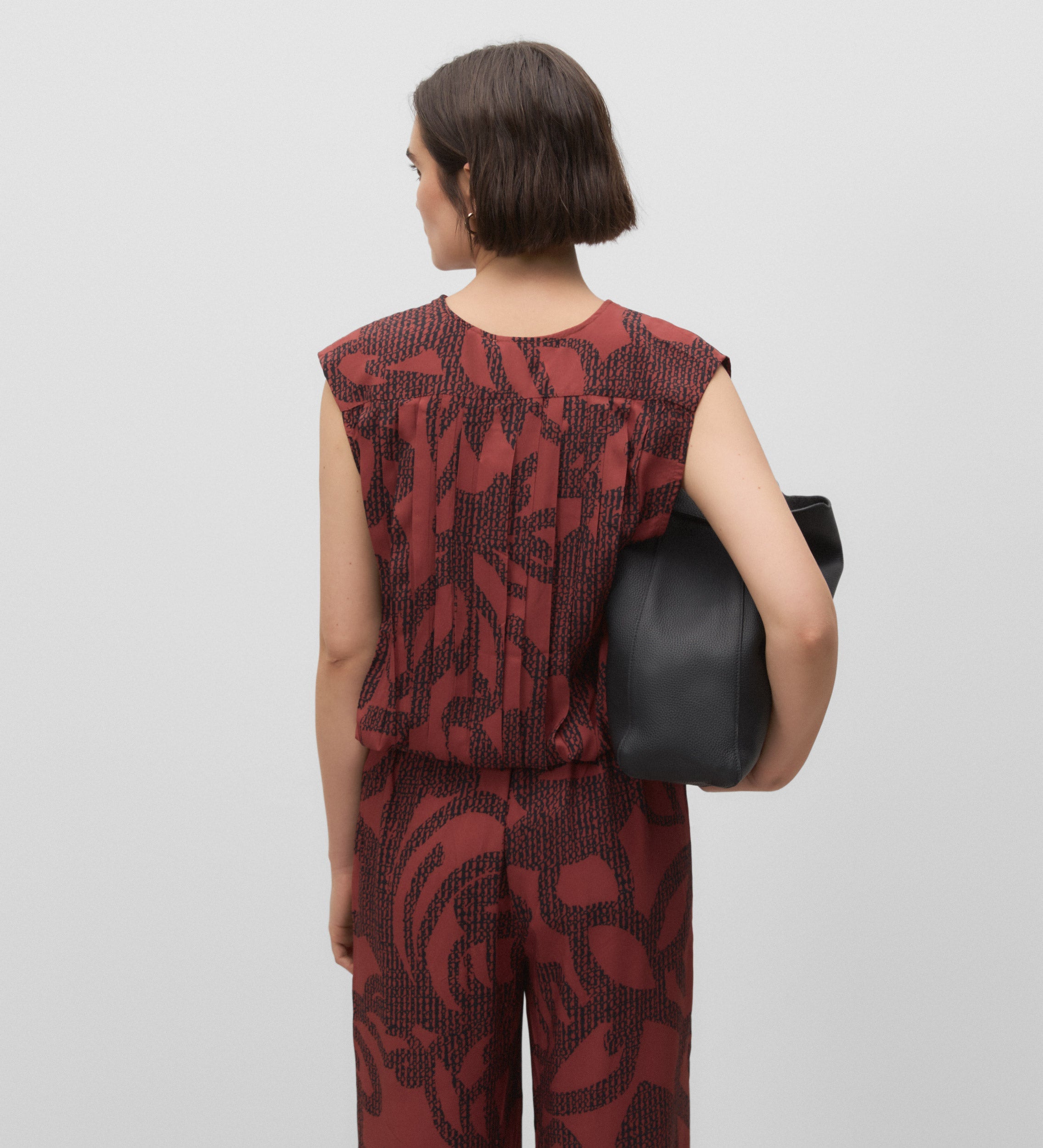 Printed puffed top