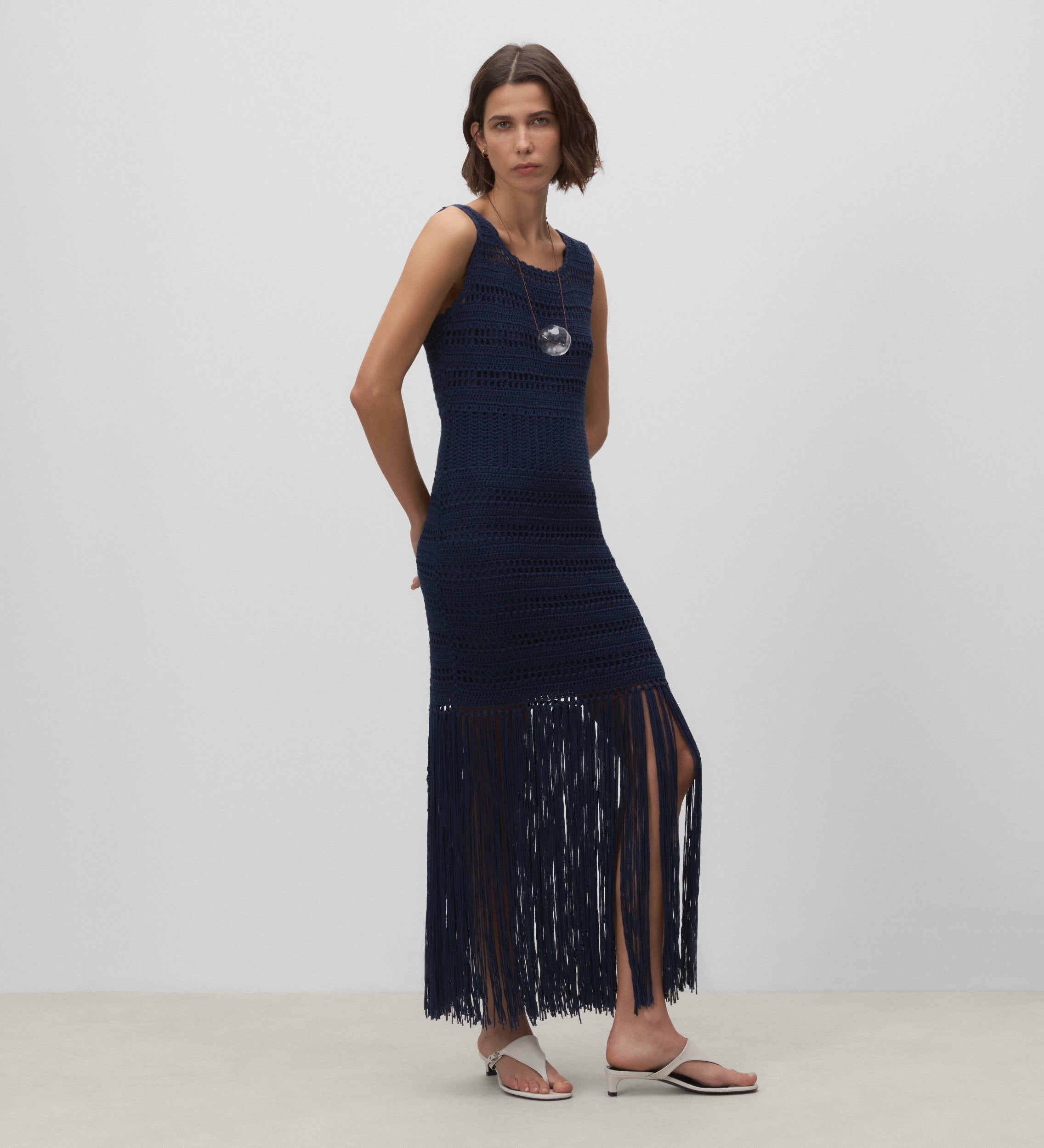 Robe en tricot à franges