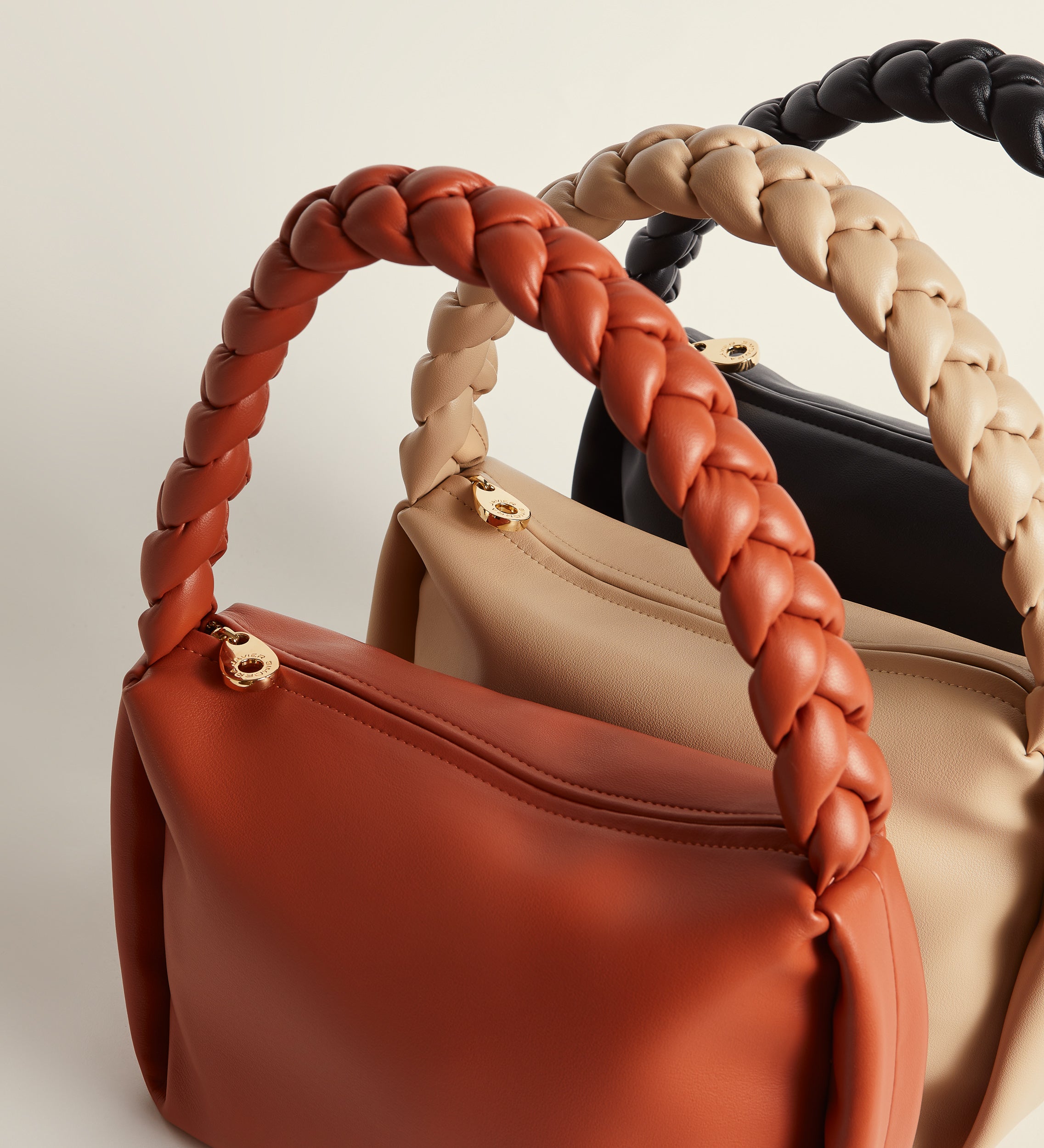 Bolso hombro asa trenzada