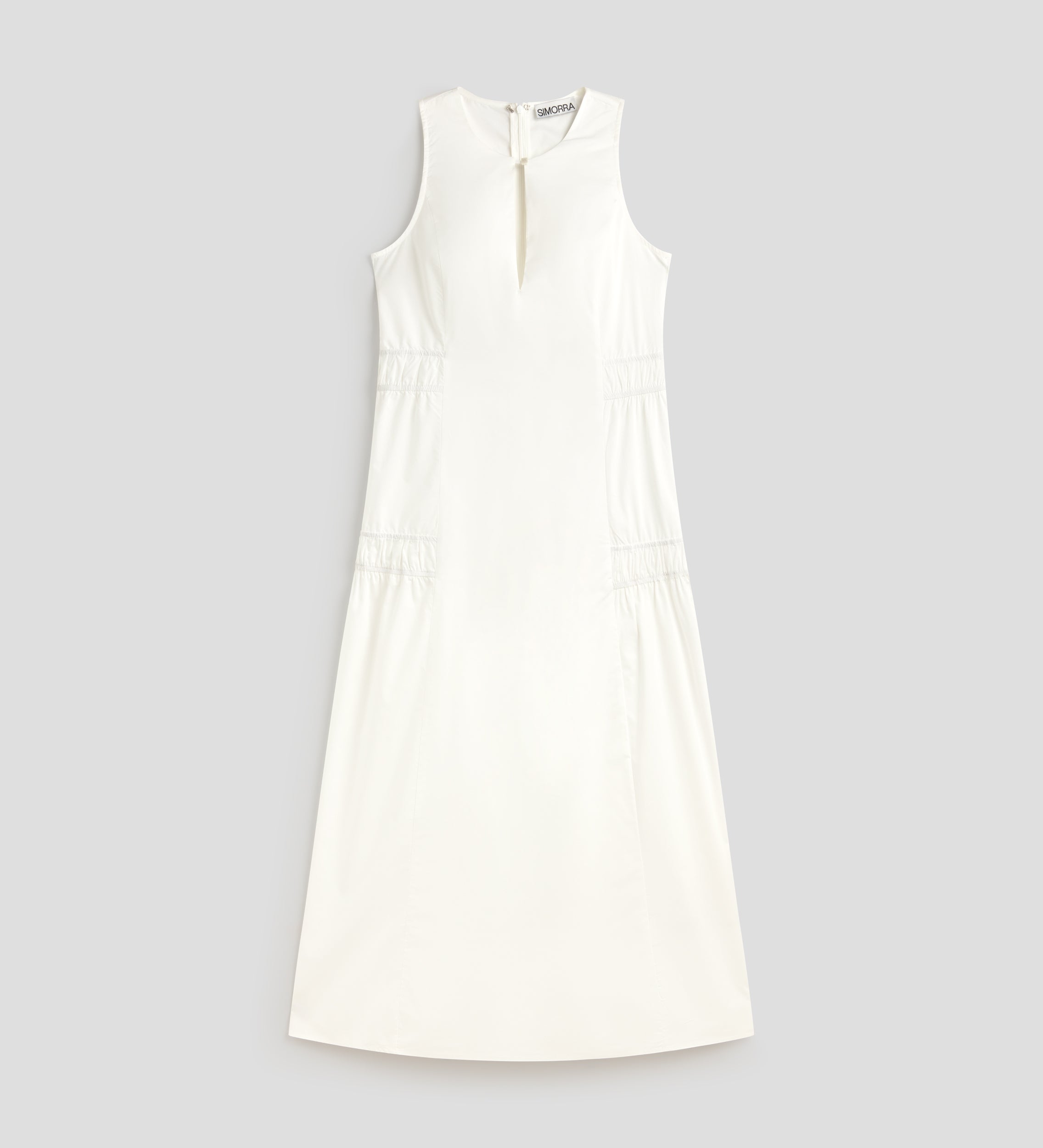 Robe à étages froncés