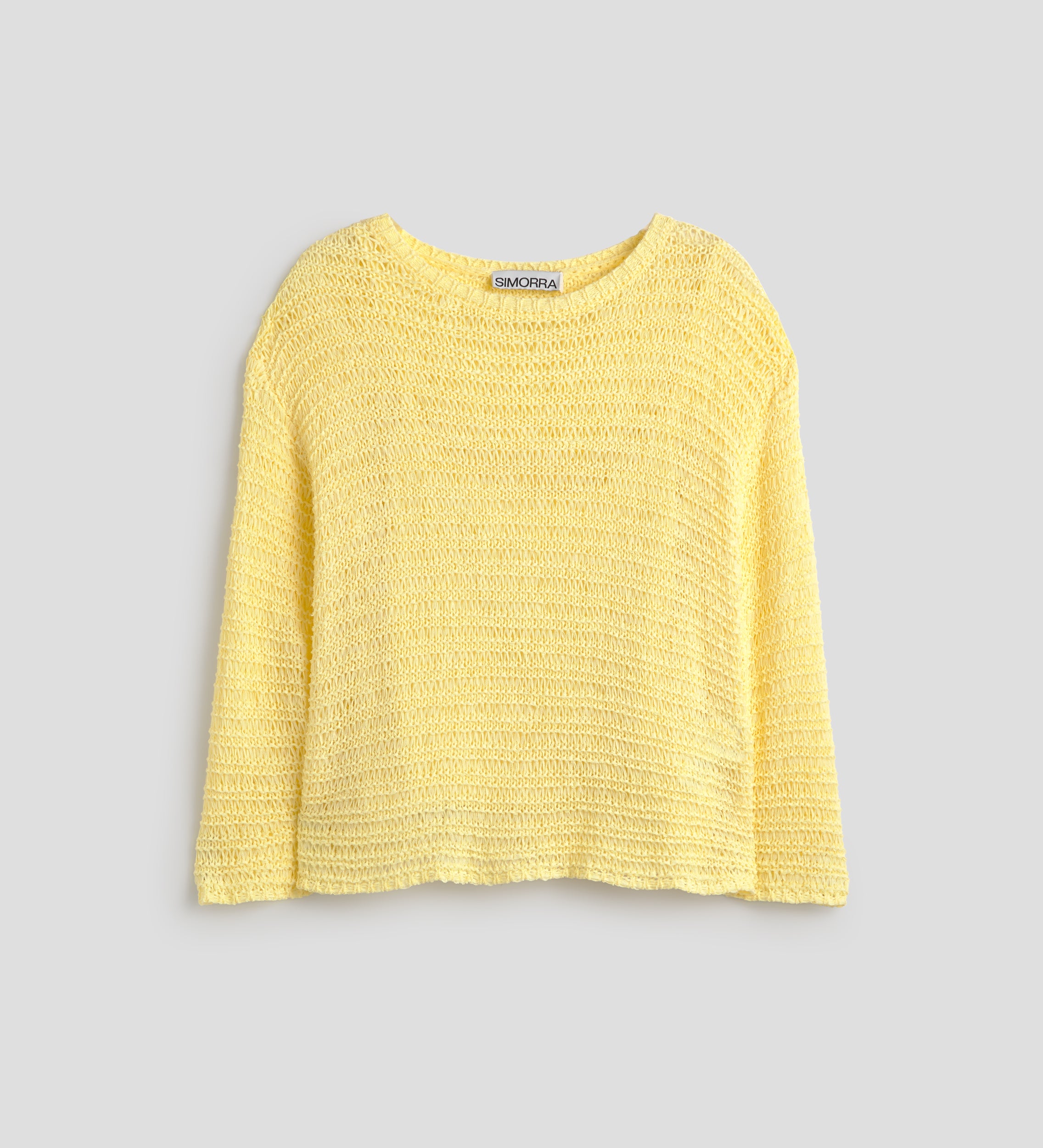 Loose-fitting knitted sweater