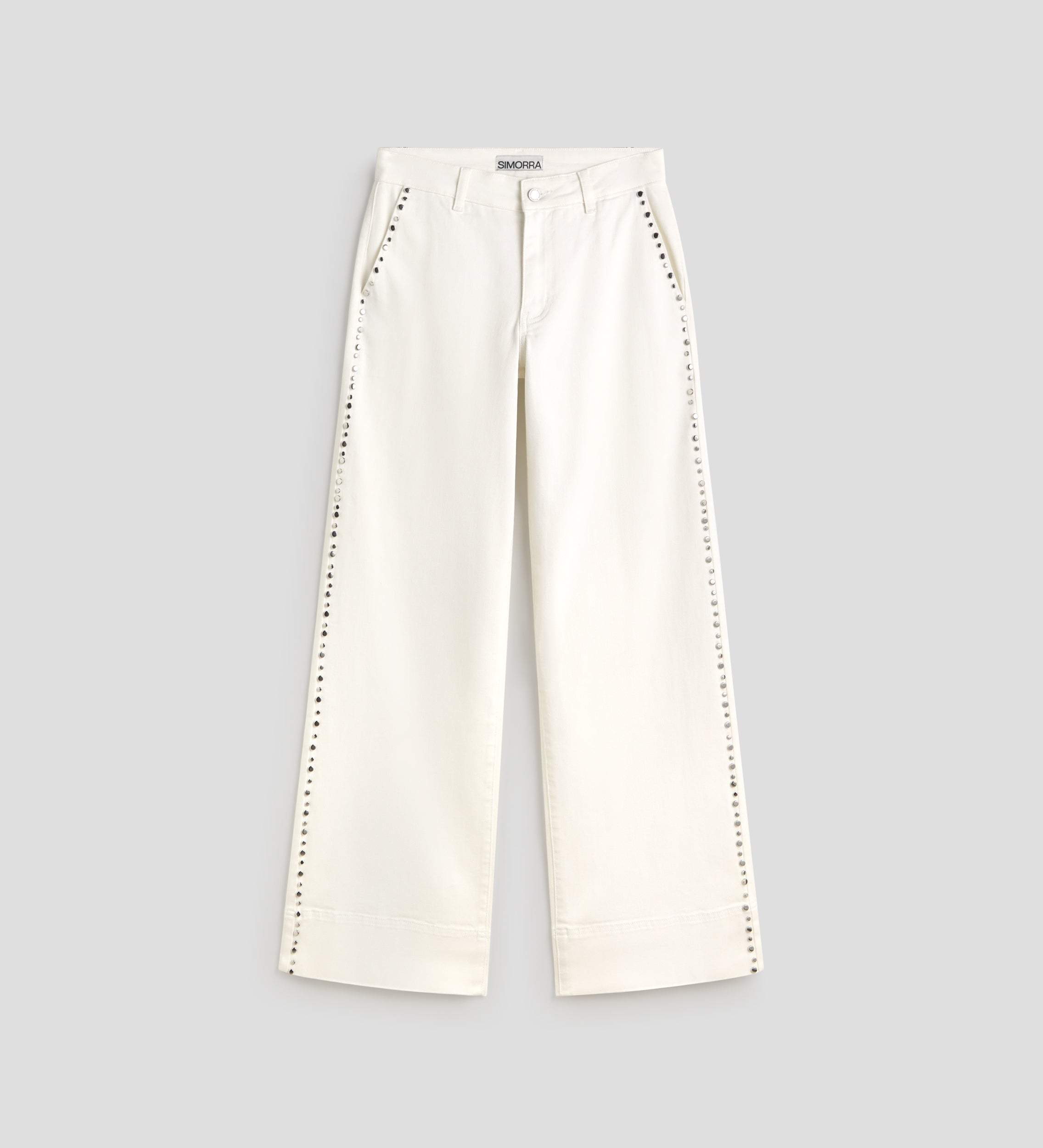 Pantalón vaquero remaches