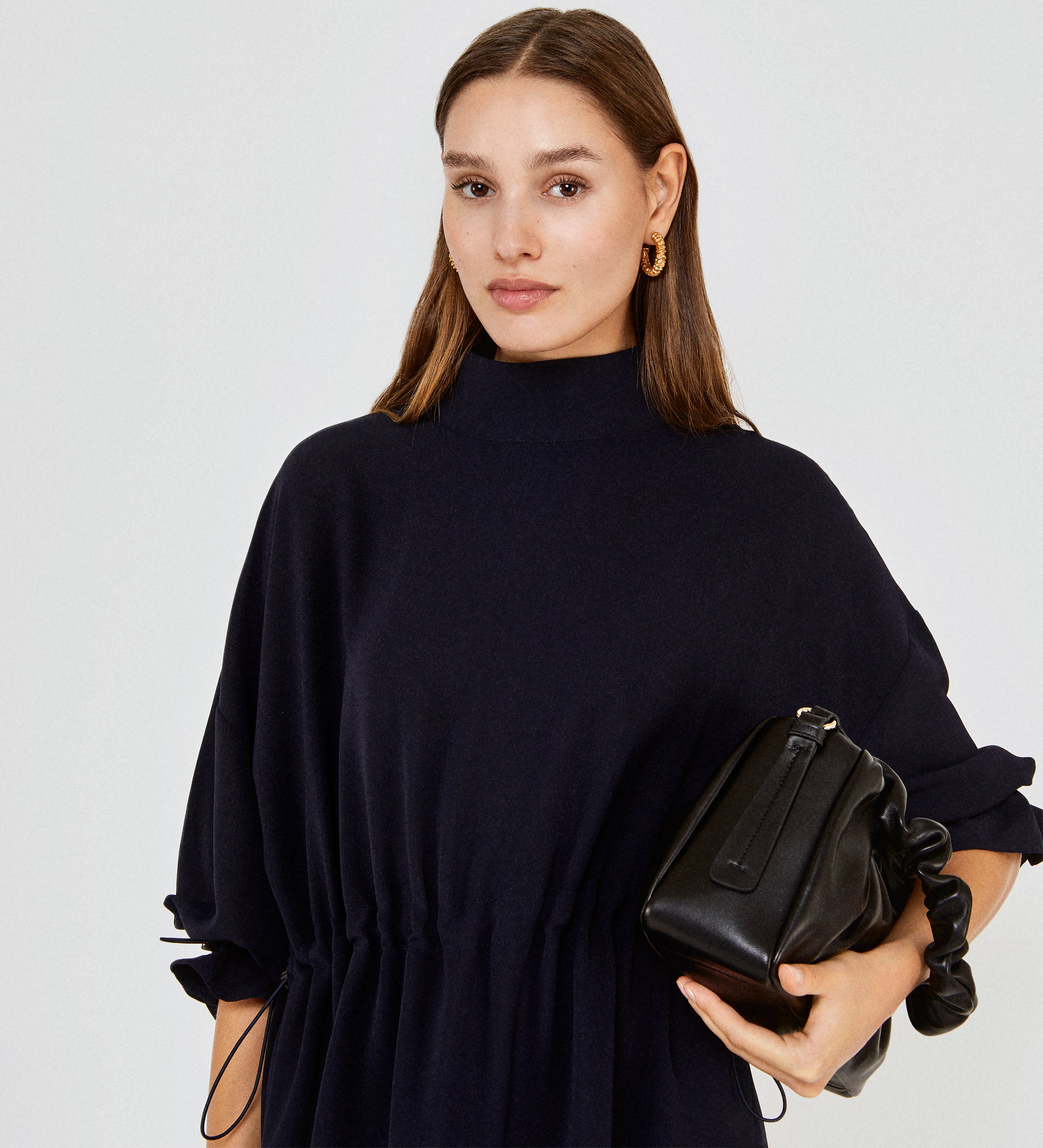 Robe courte avec gaines