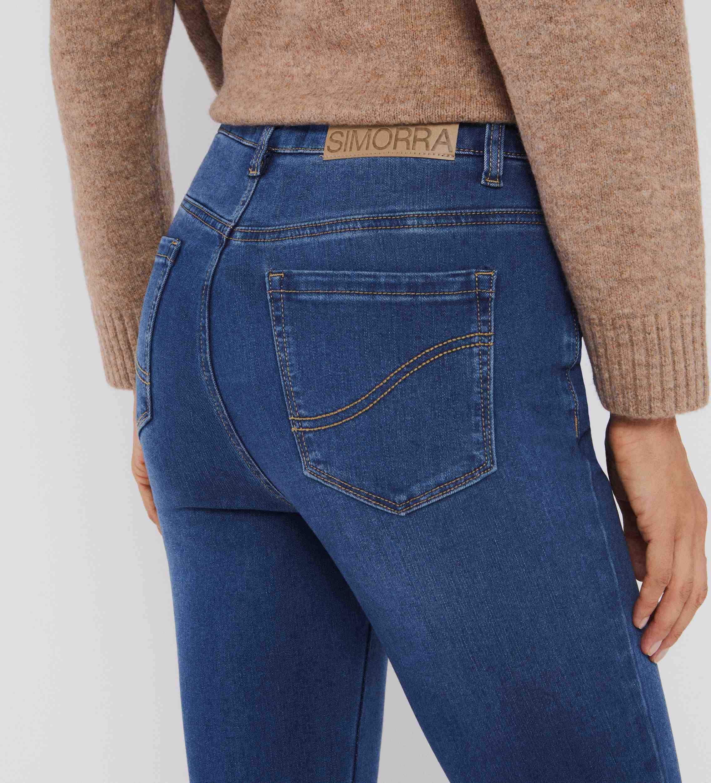 Pantalón vaquero recto