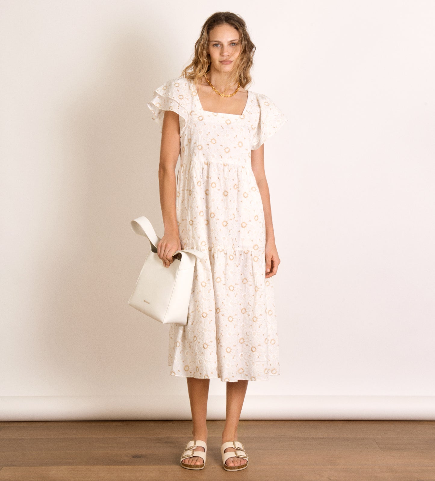 Robe longue brodée