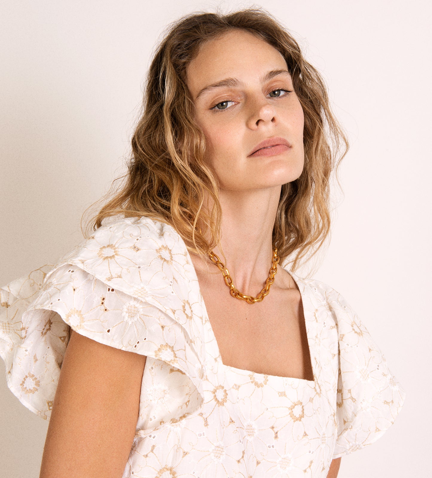 Robe longue brodée