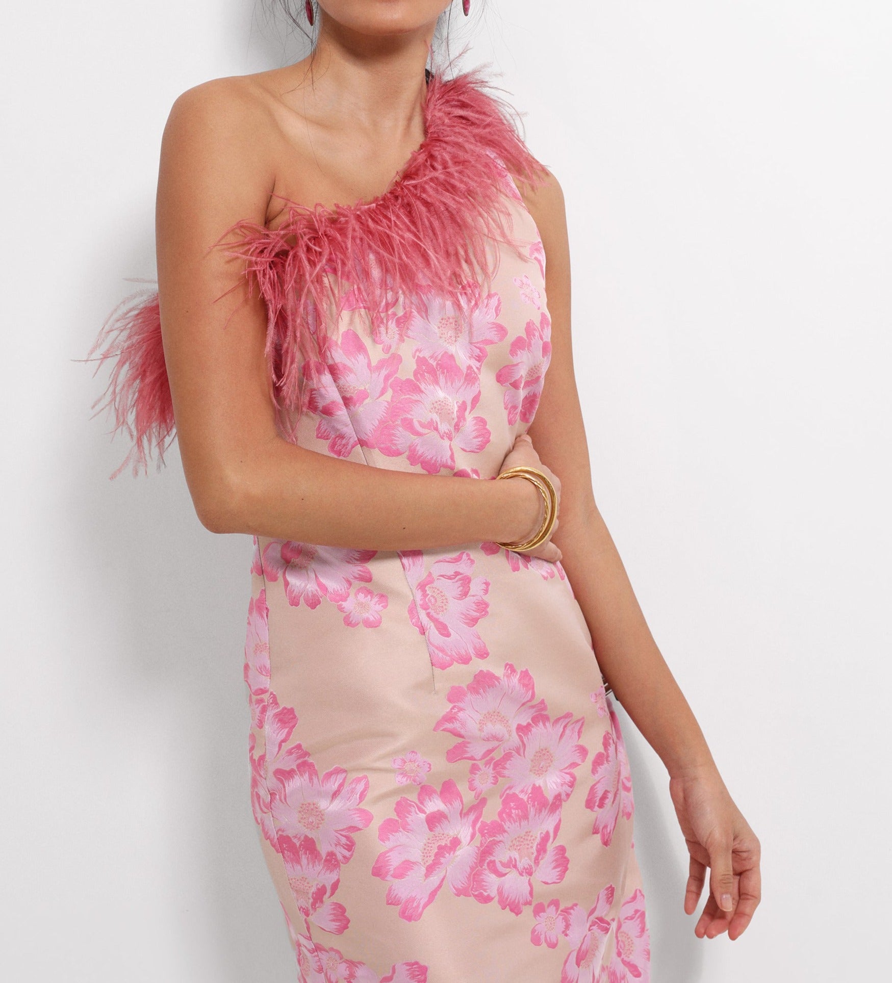 Vestido tubo asimétrico