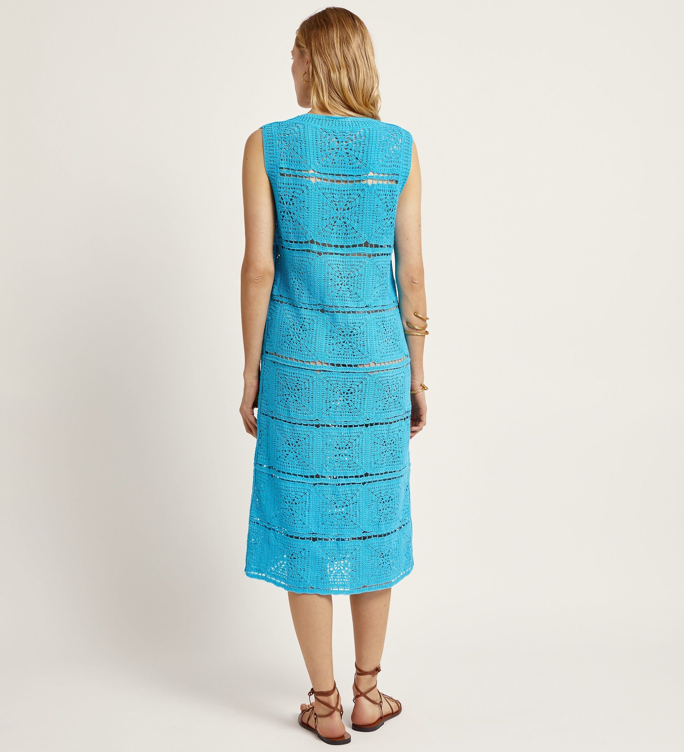 Robe mi-longue en crochet