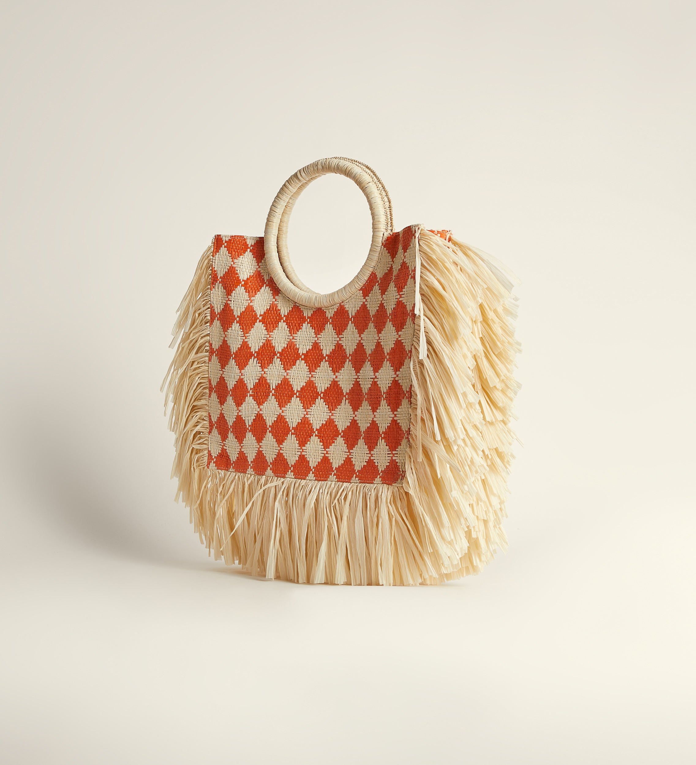 Bolso rafia flecos