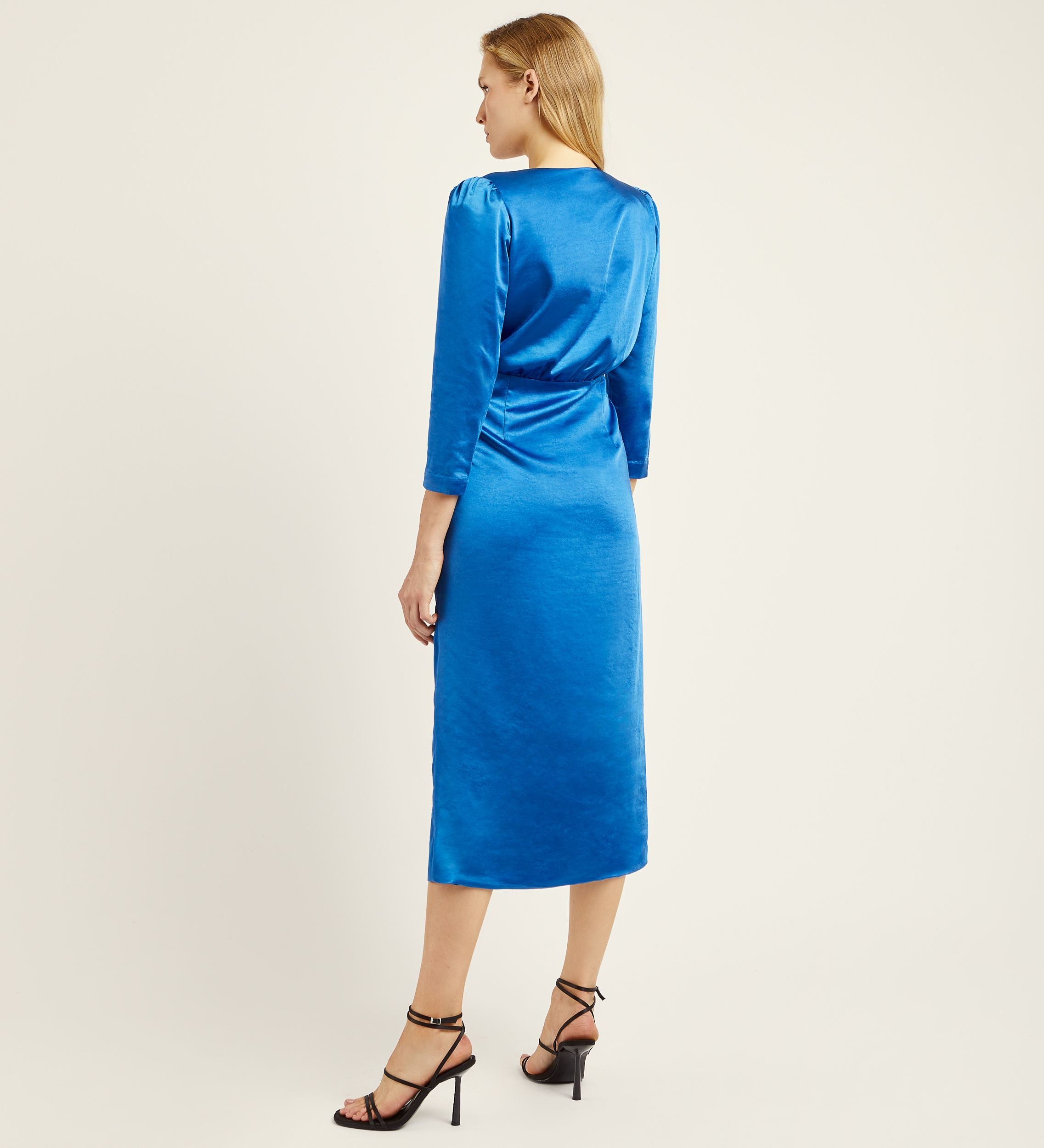 Vestido largo midi de satén