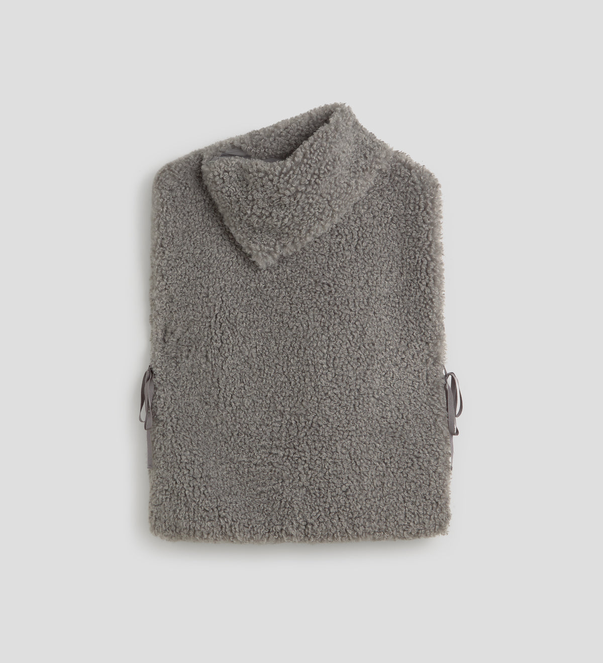 Short fur effect vest