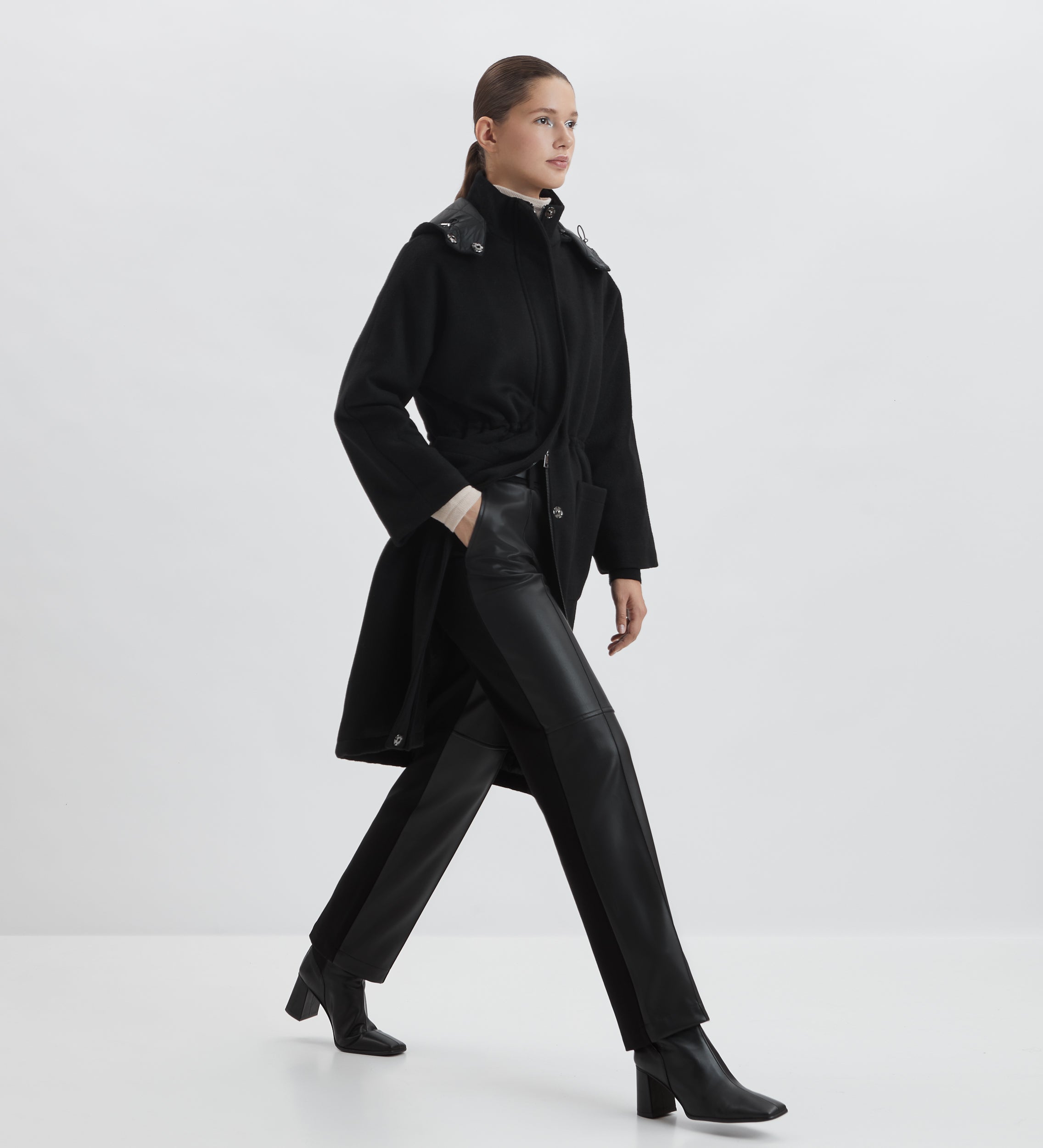 Manteau matelassé à capuche