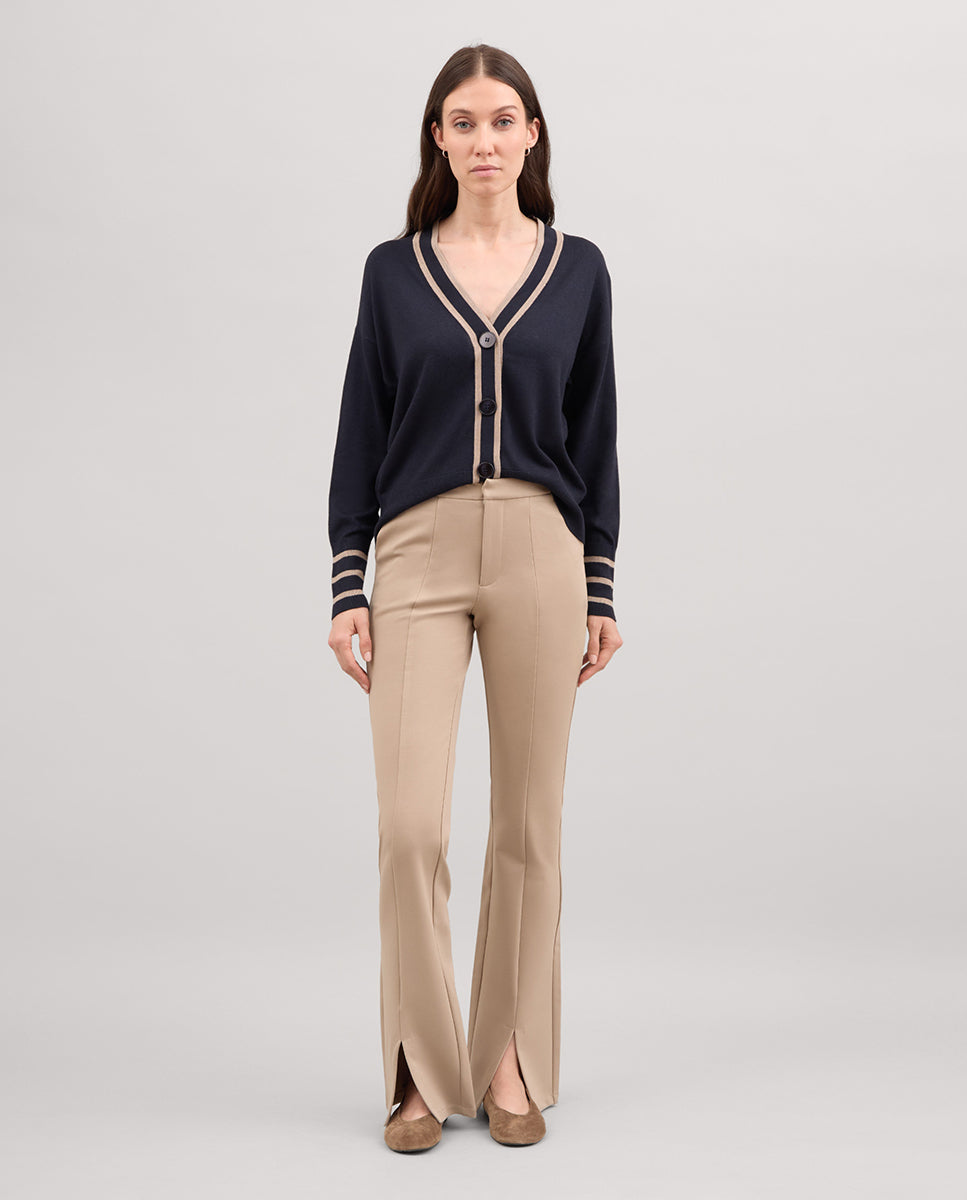 Pantalón elástico acampanado