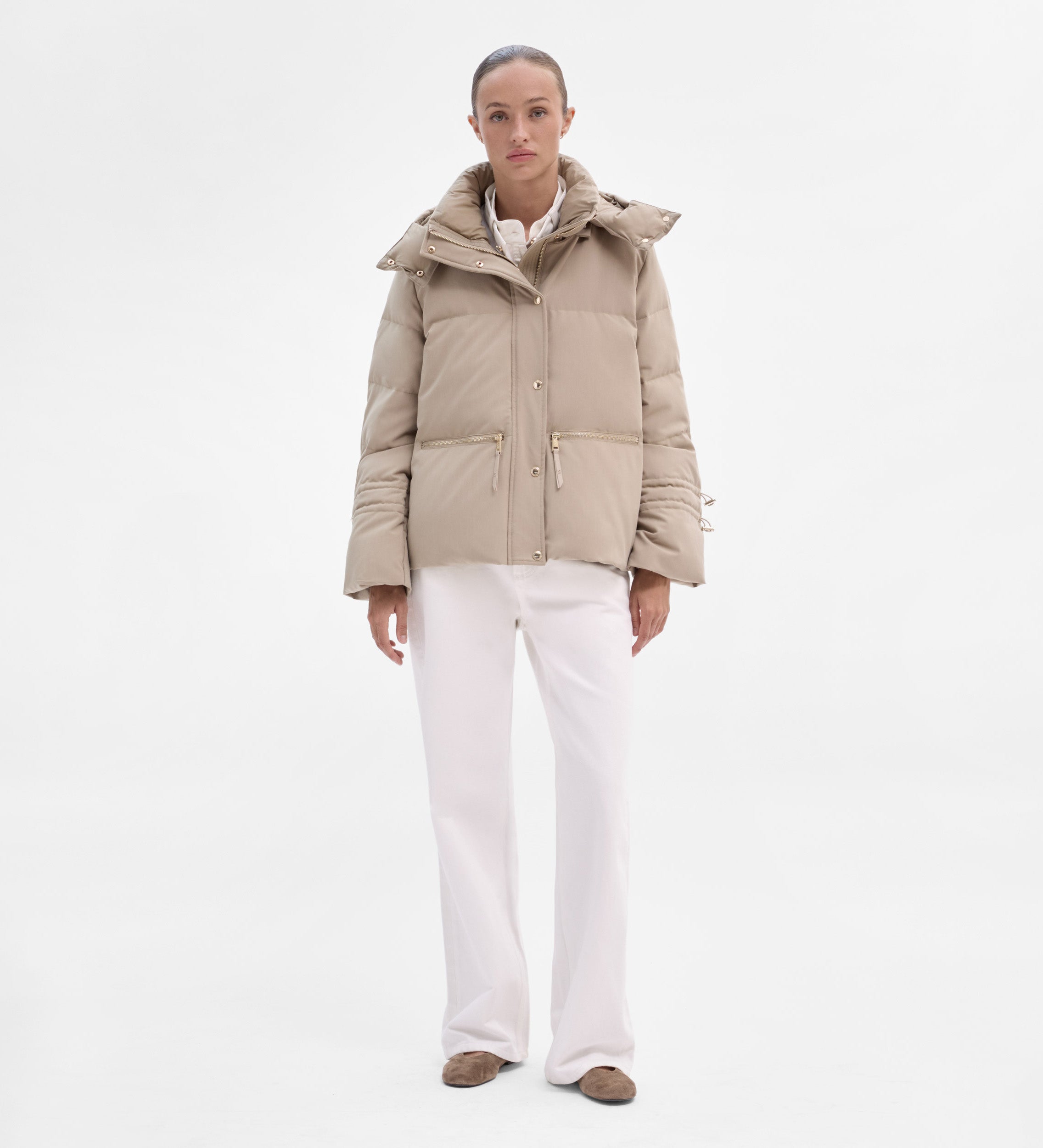 Short padded down jacket
