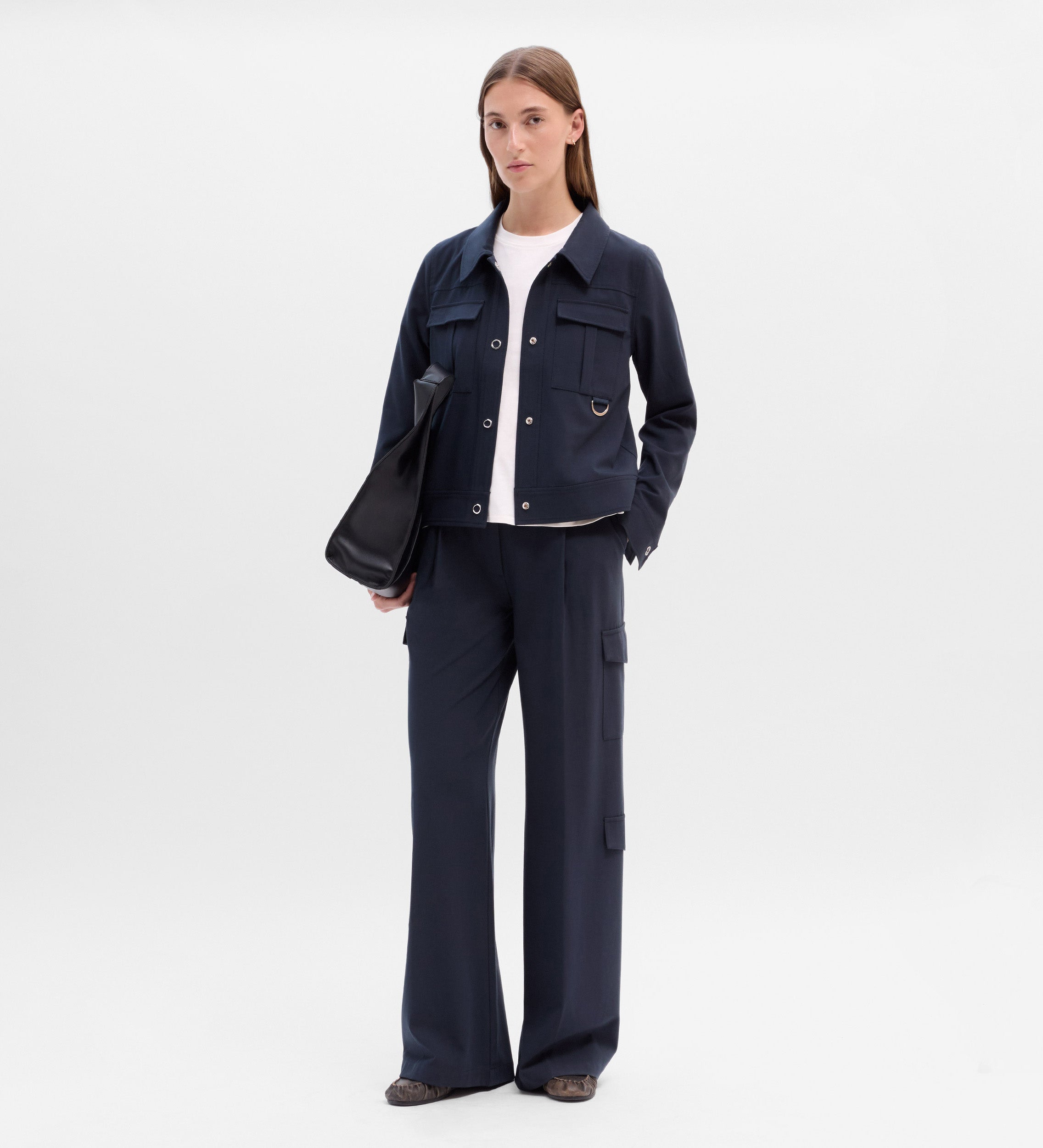 Chaqueta corta bolsillos