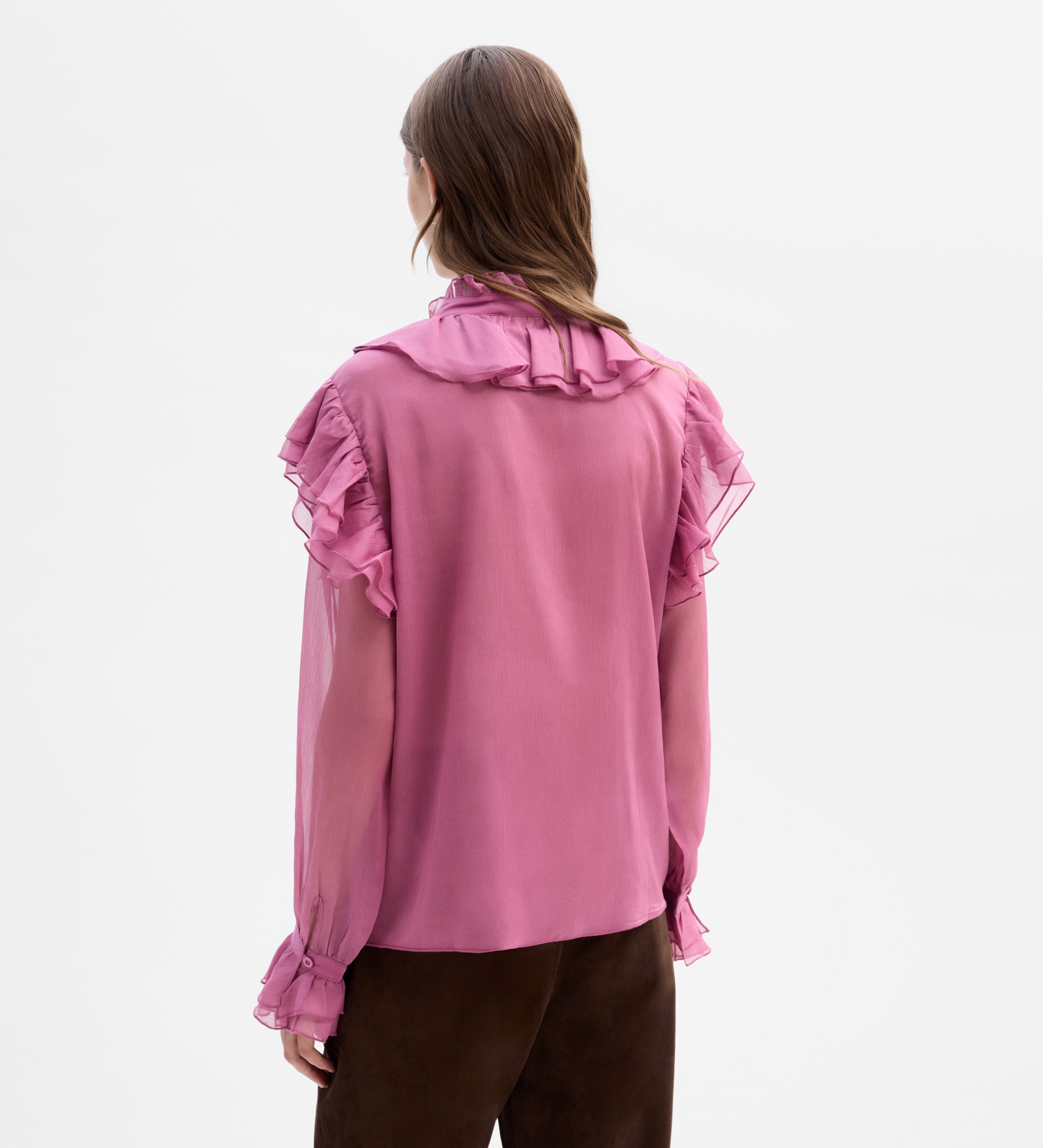 Flowy blouse with ruffles