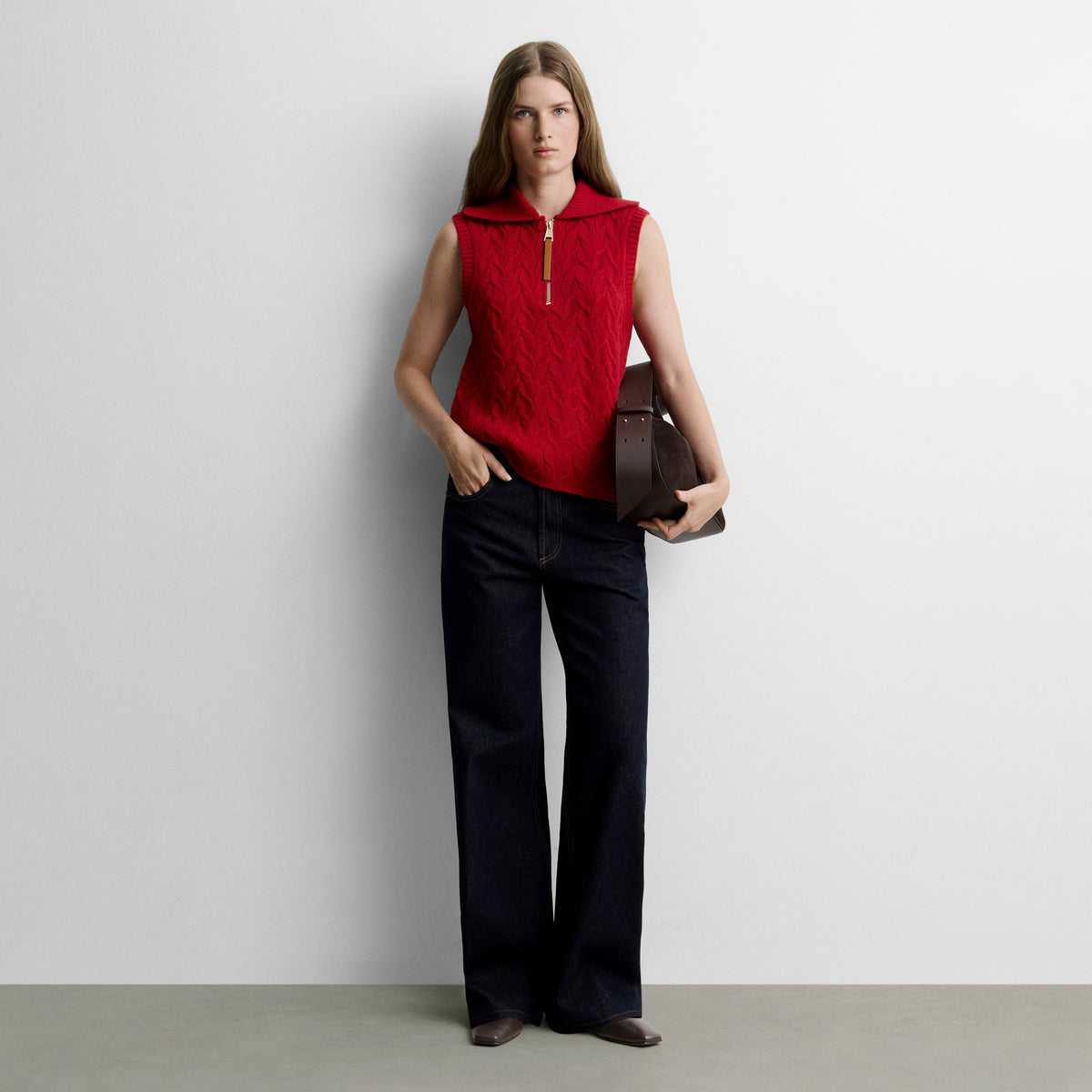 Gilet tricoté avec tresses