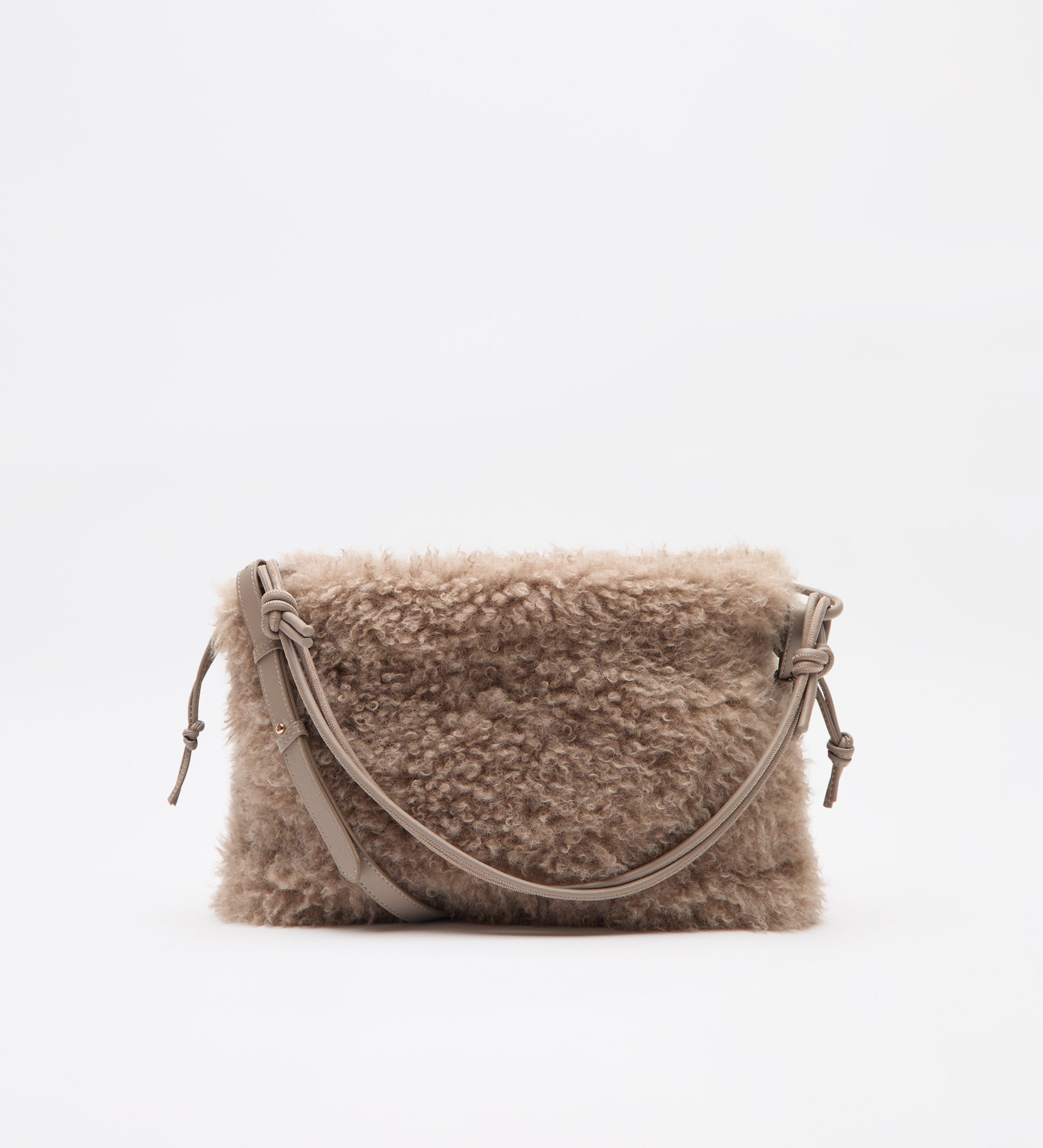 Furry bucket bag