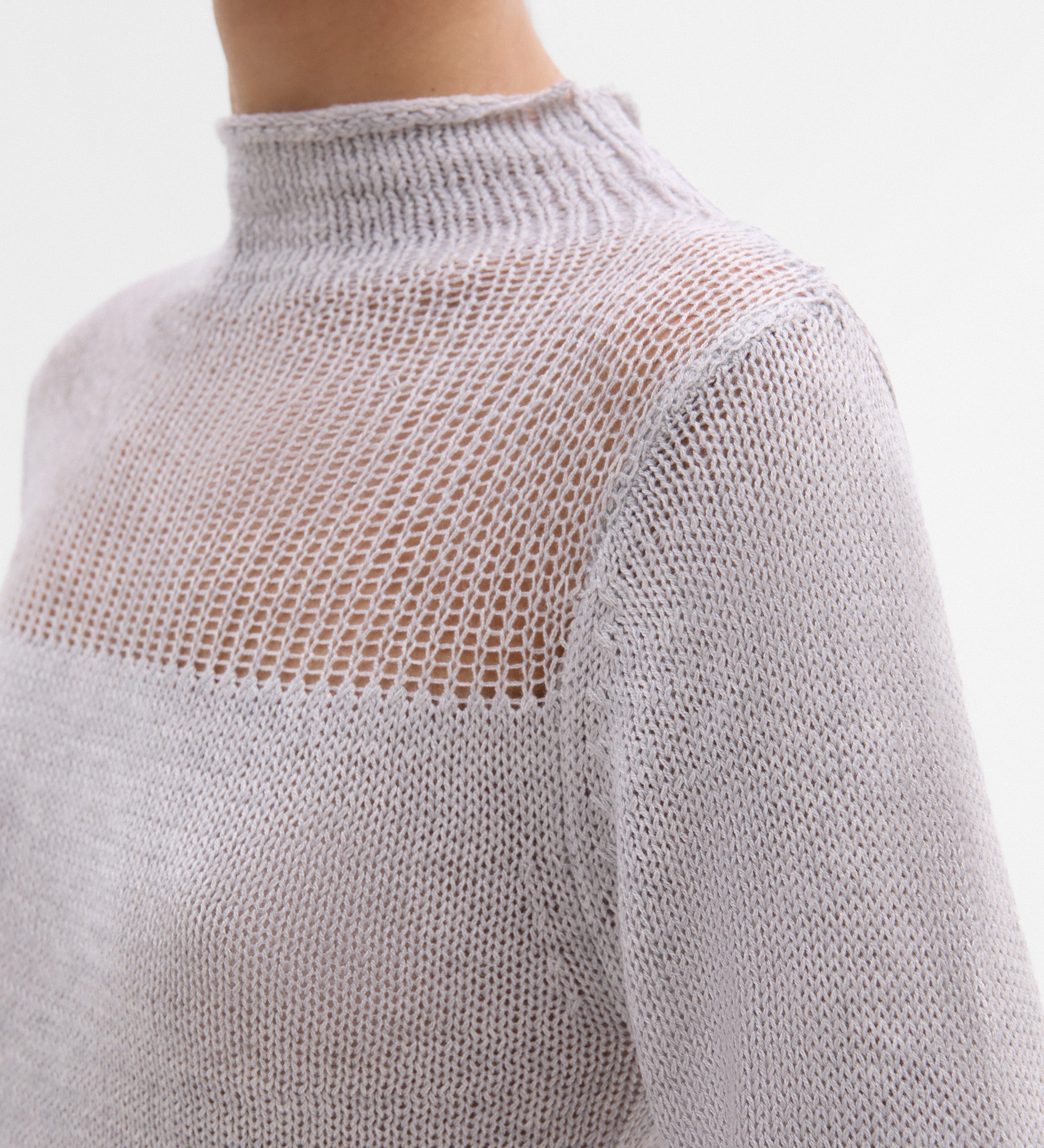Sweater unstitched detail