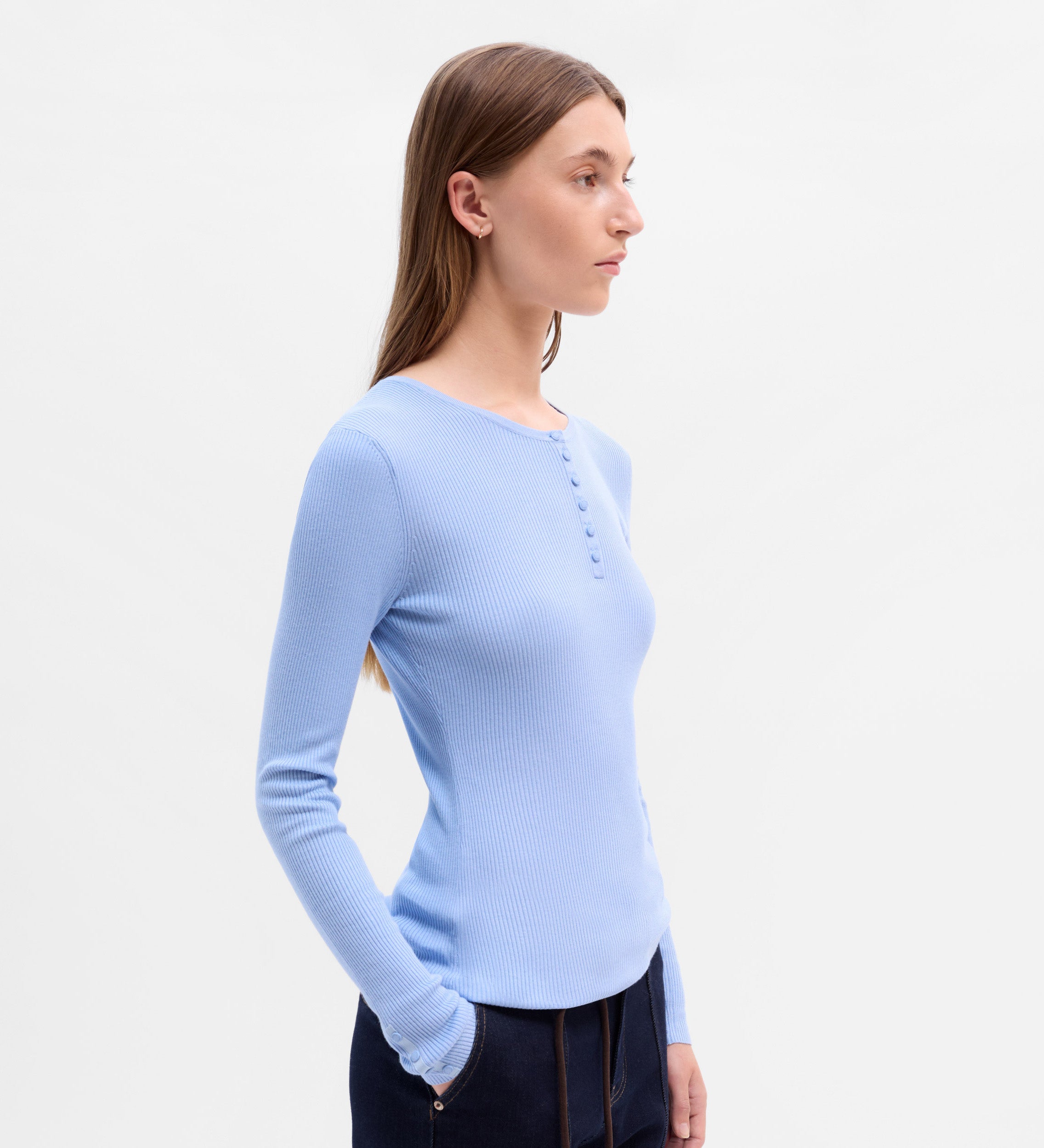 Pull fin boutonné